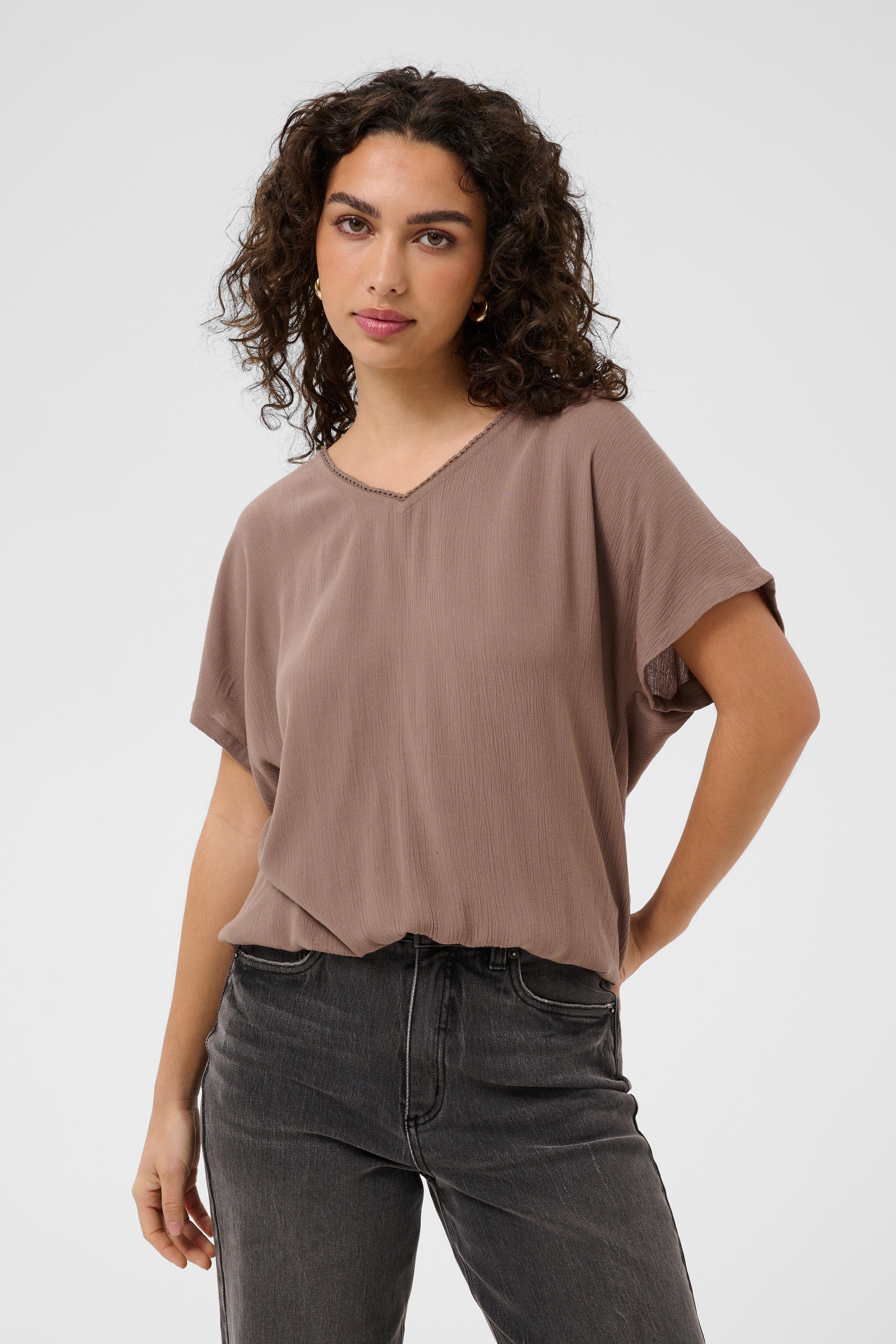 KAamber Bluse LOOKBOOK FRONT 10512514-181312