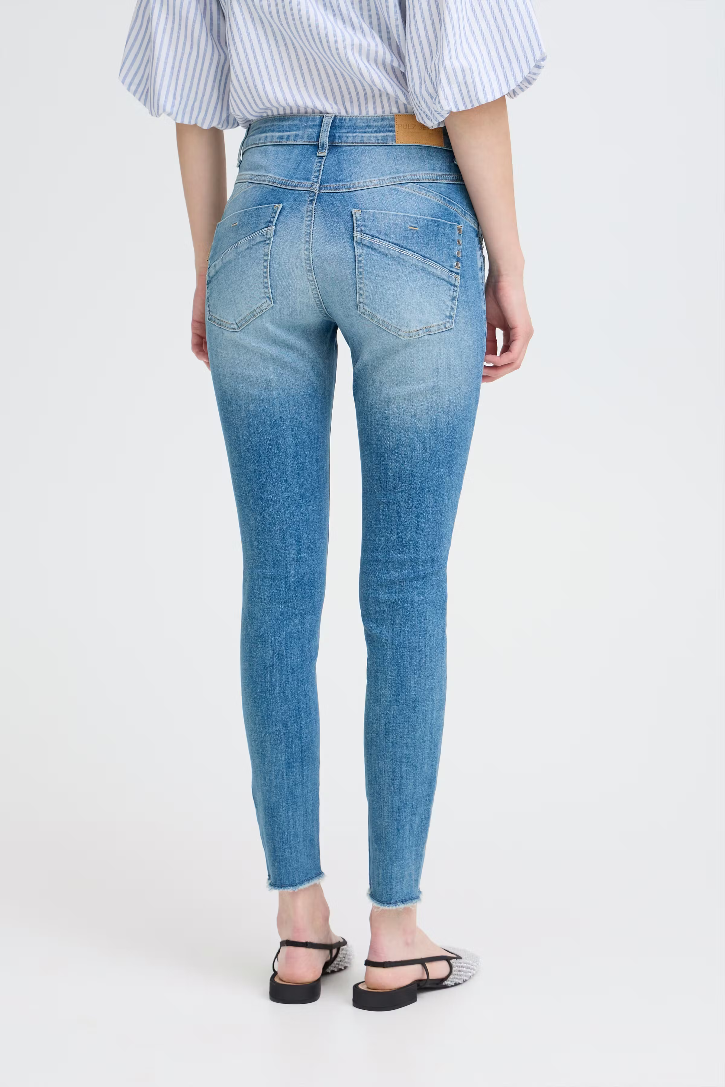 PZCARMEN HW SKINNY LEG LOOKBOOK BACK 50210303-200008