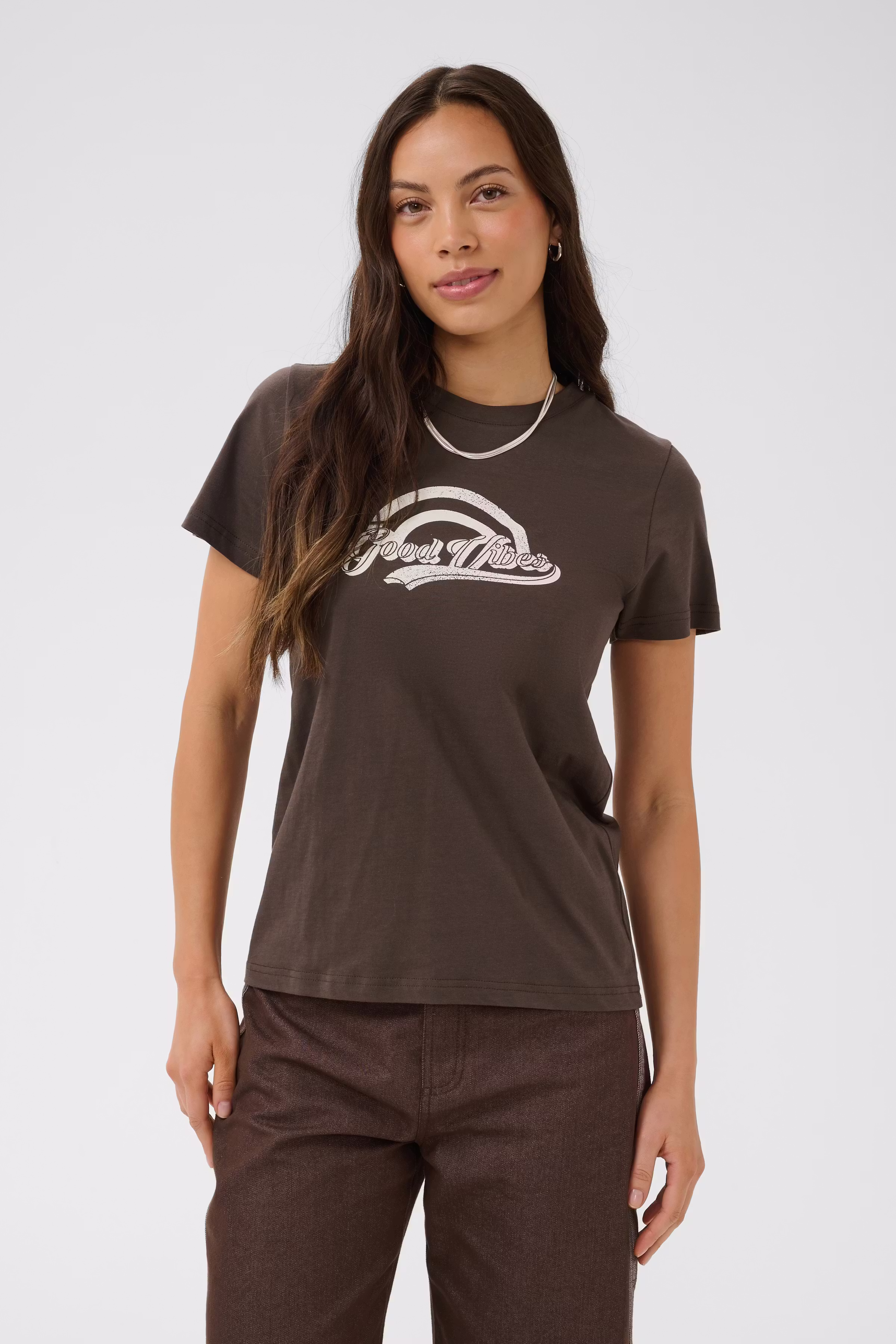 SuviSZ T-shirt LOOKBOOK FRONT 30515336-190912