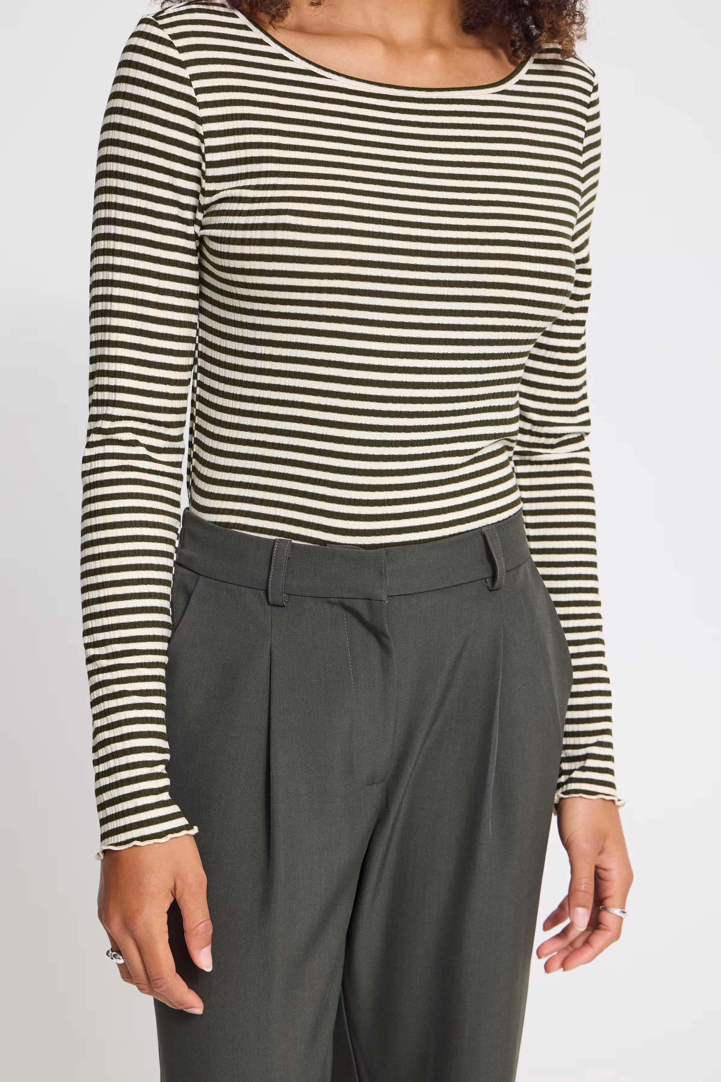 IHCELLA T-shirt LOOKBOOK DETAIL 20122819-900012781