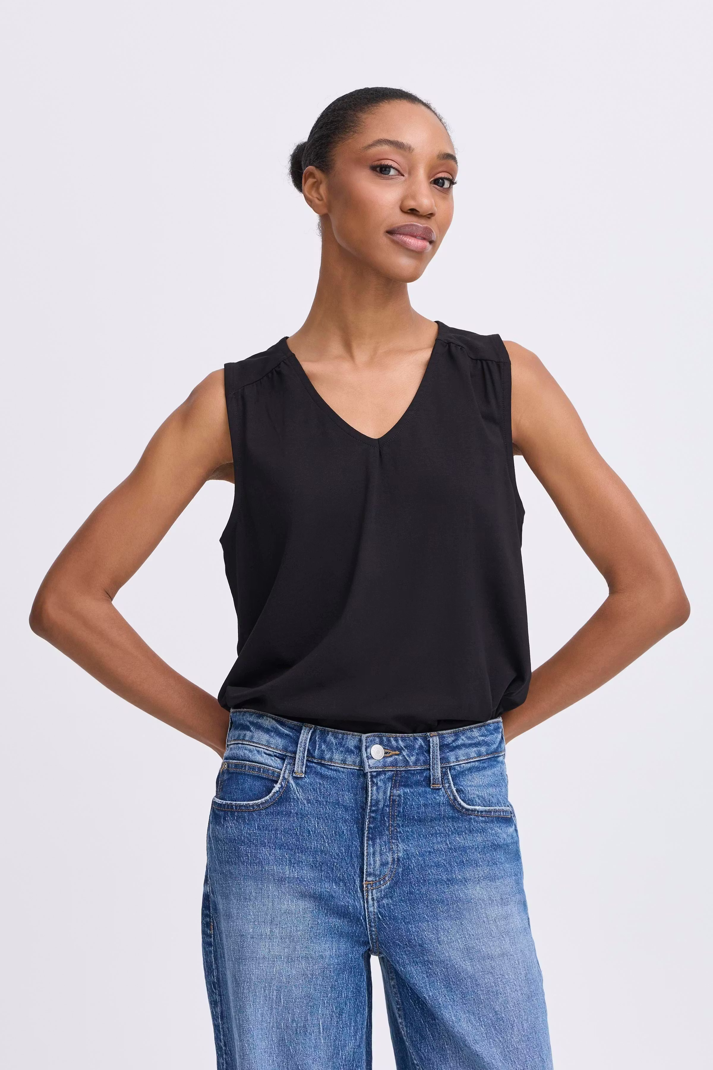 BYPANDINNA Top LOOKBOOK FRONT 20816854-200451