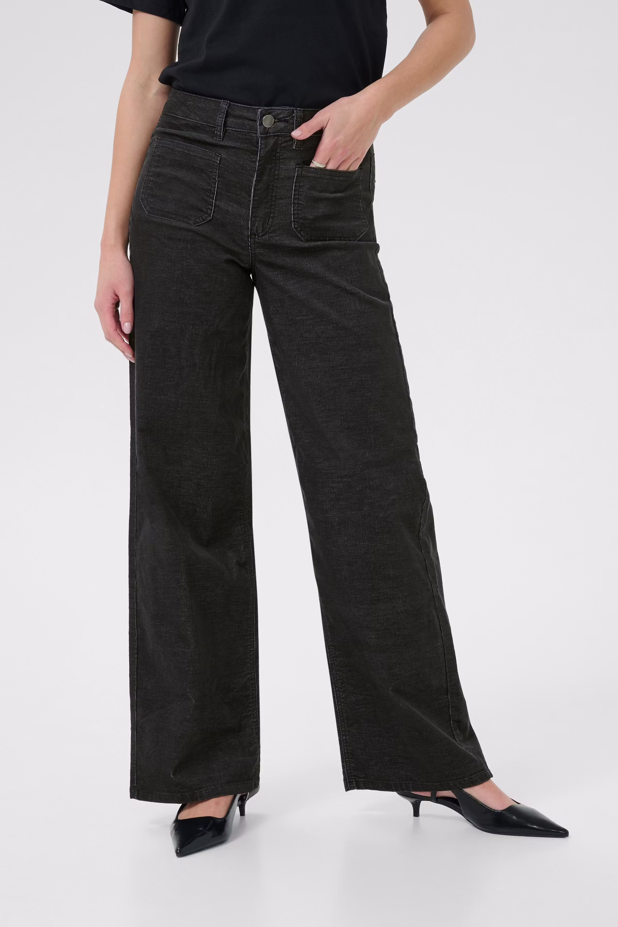 KAmolly Hose LOOKBOOK FRONT 10510587-190205