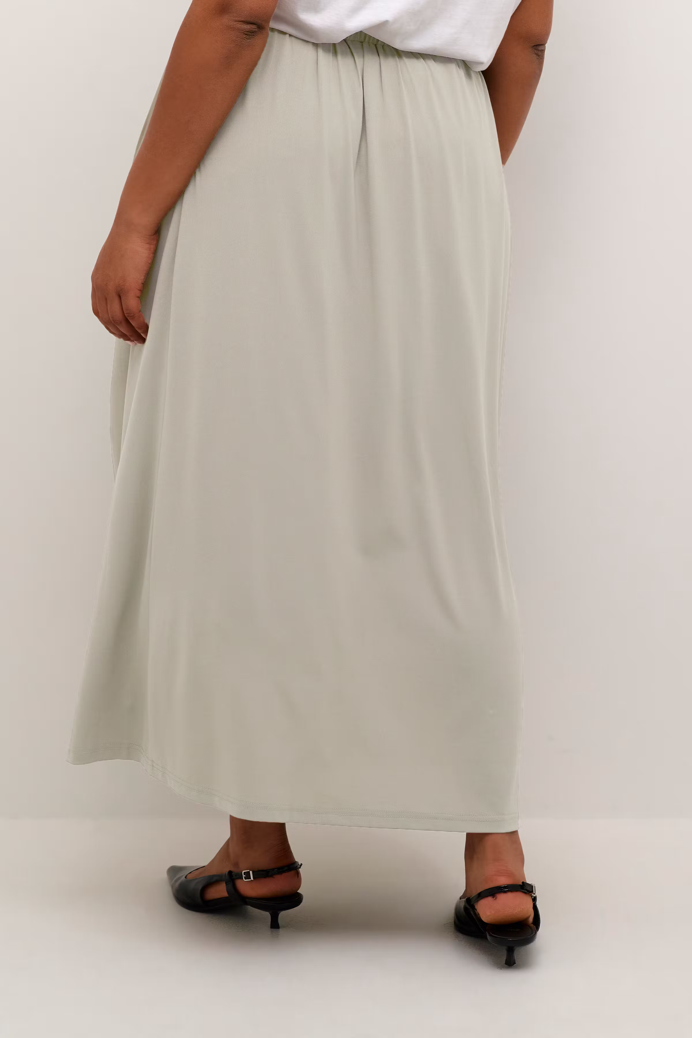 KCmallia Skirt LOOKBOOK BACK 10582695-170613