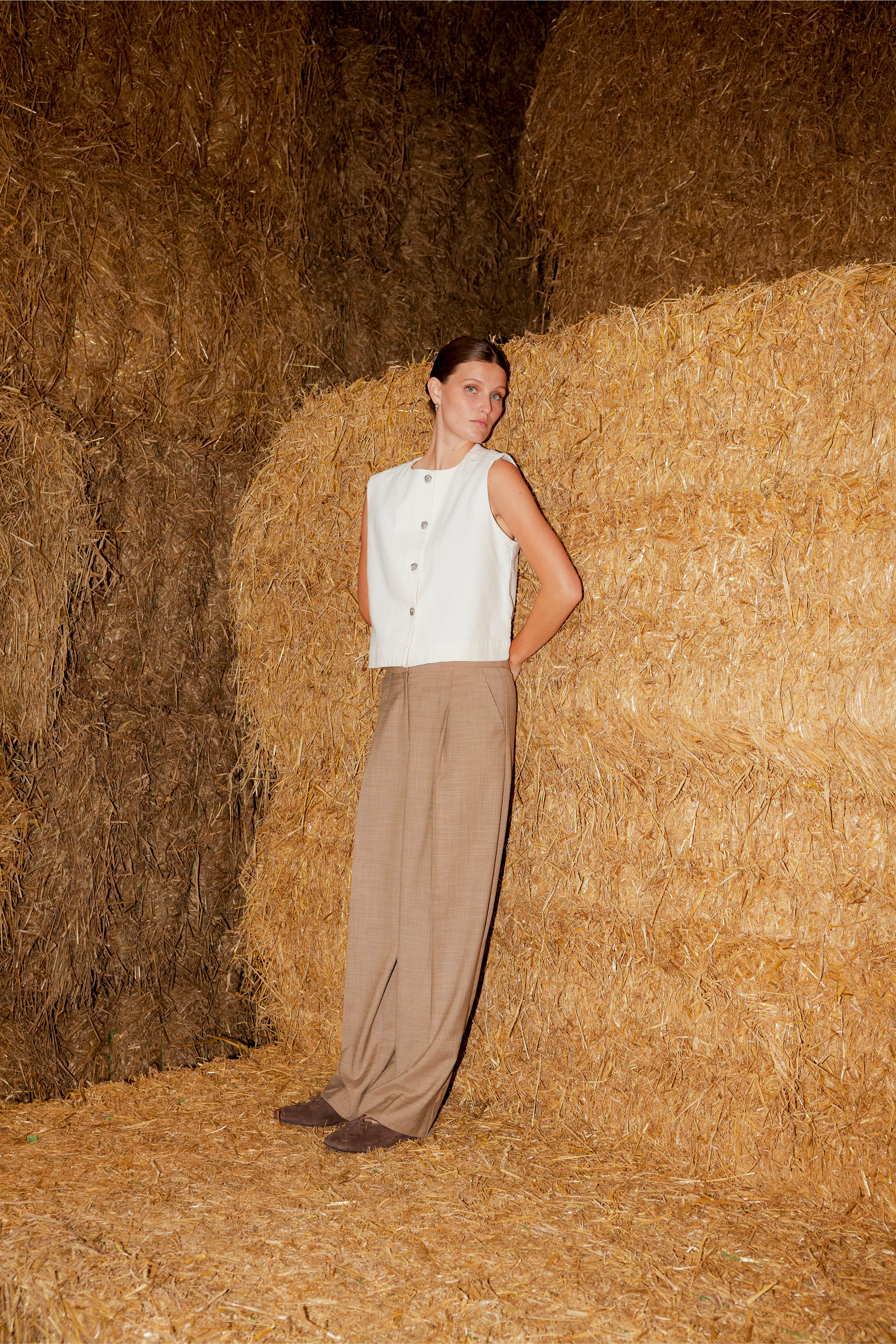 SLRina Vest LOCATION NONE 30409058-120304