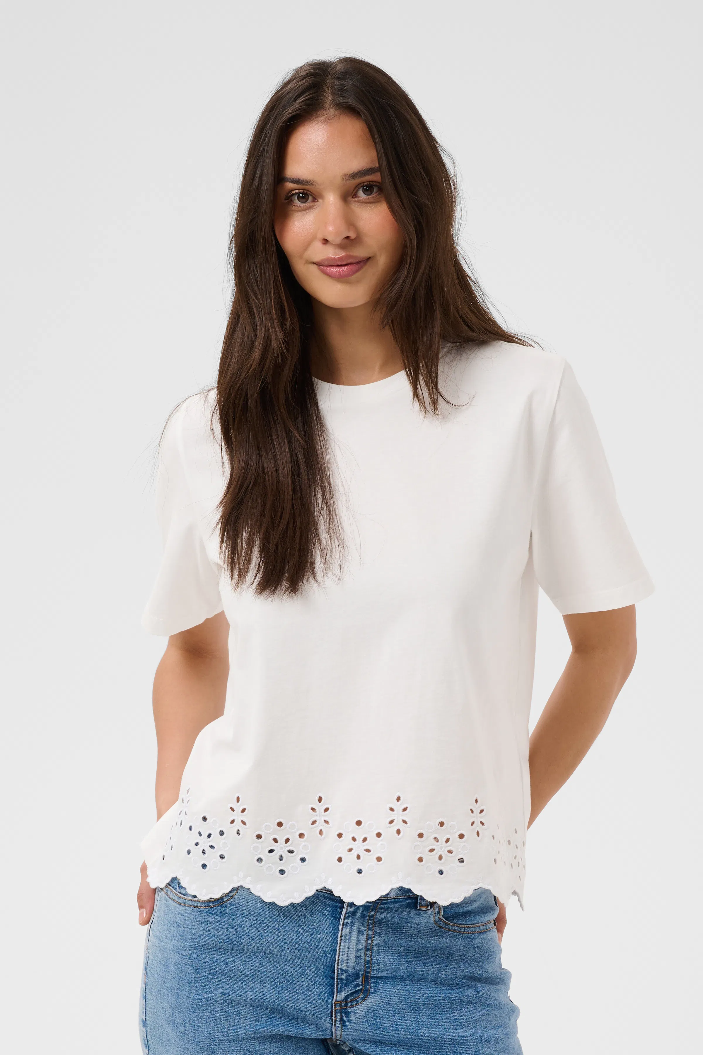 BPrikka T-shirt LOOKBOOK FRONT 40200167-110602
