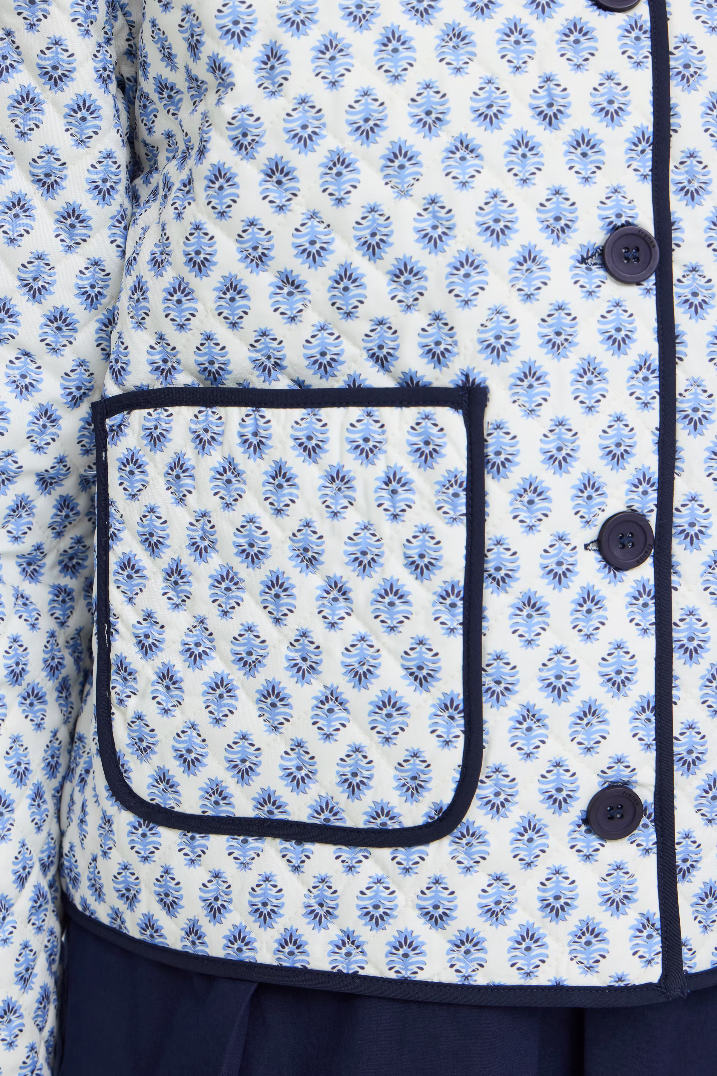 FRCLAUDINE Casual jakke LOOKBOOK DETAIL 20617085-900009530