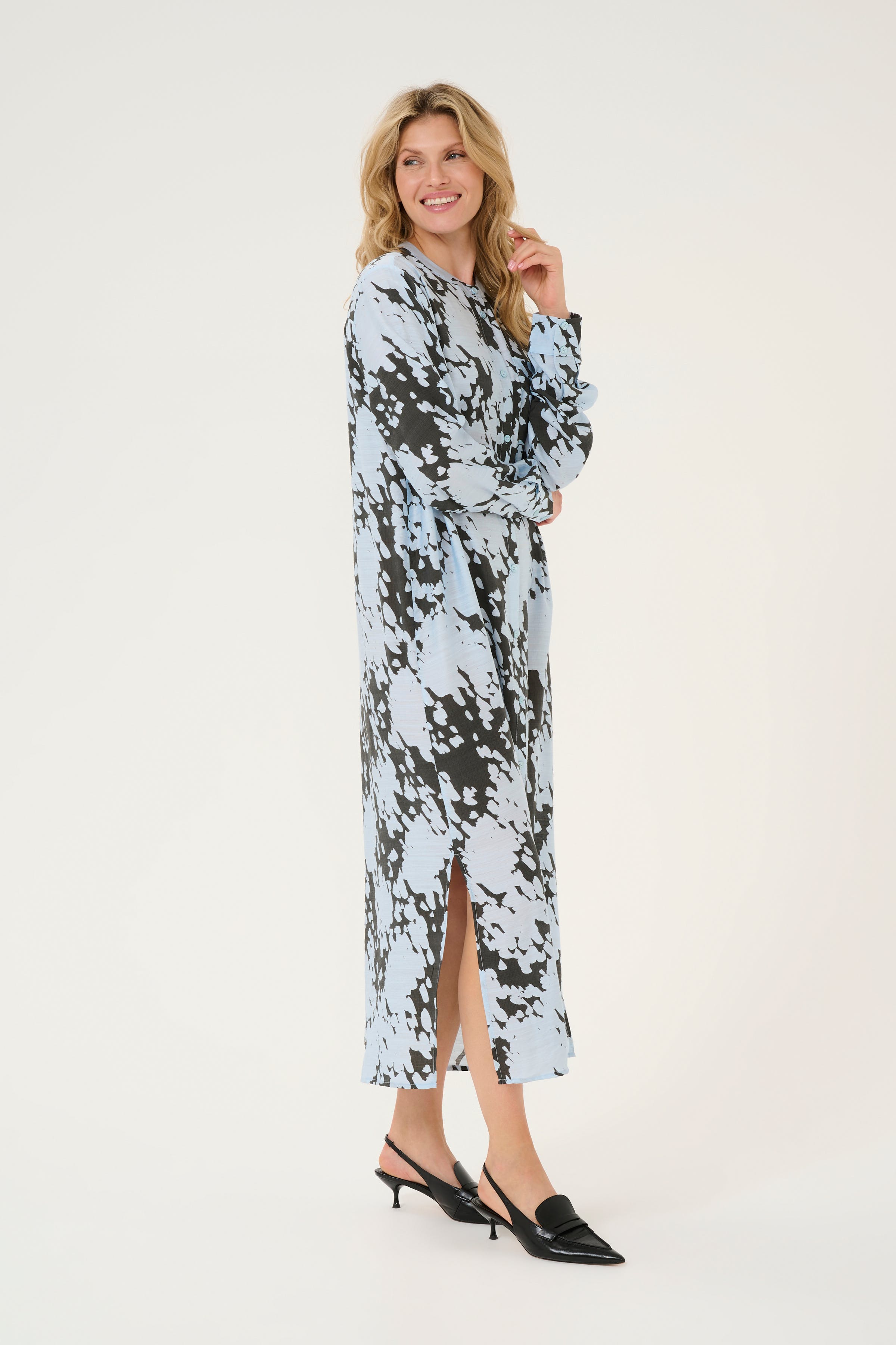 KAlouise Klänning LOOKBOOK FRONT 10508987-106291