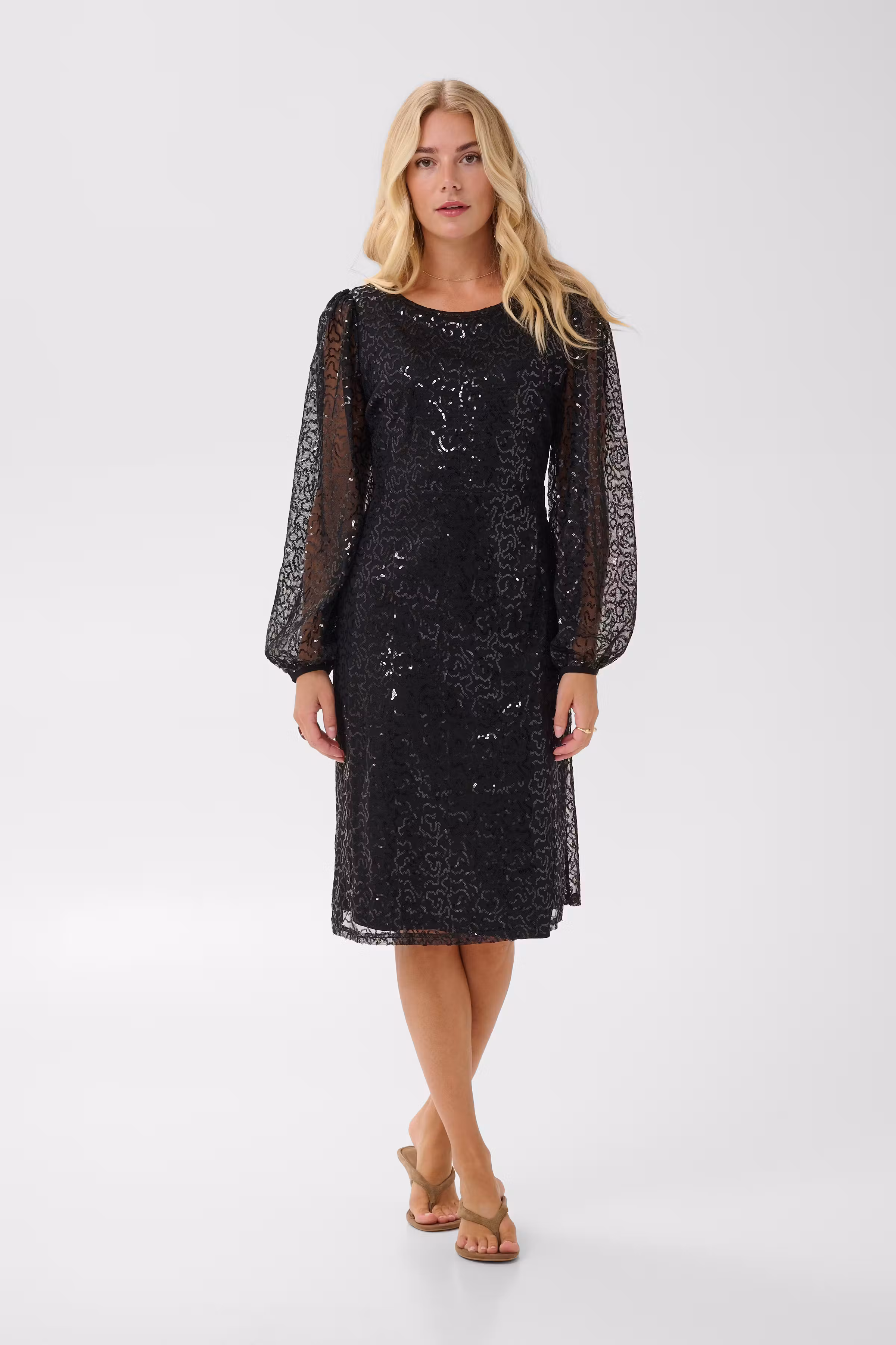 CRShima Jurk LOOKBOOK FRONT 10613857-100120