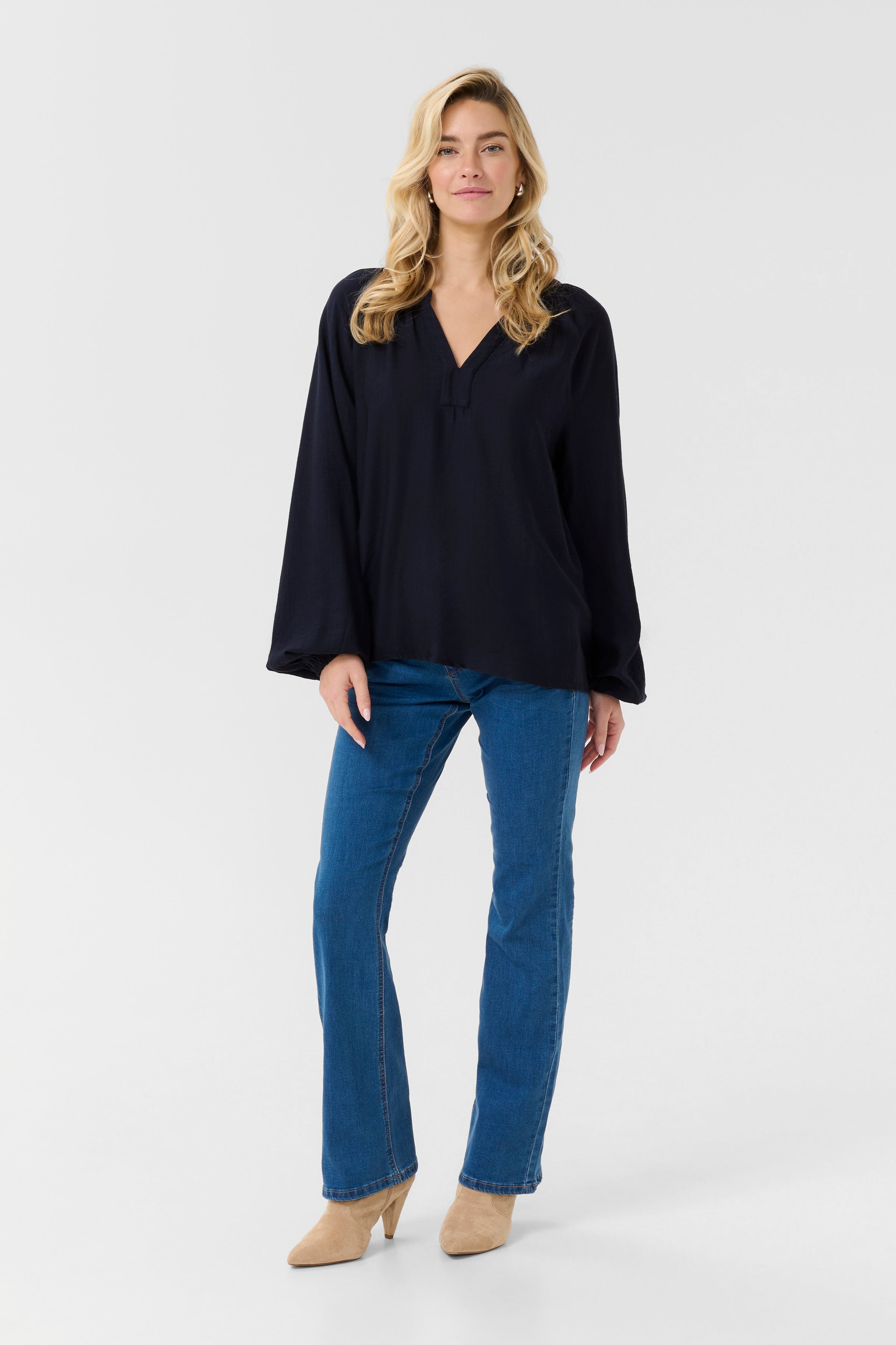 CRMila Bluse LOOKBOOK FRONT 10613153-194024