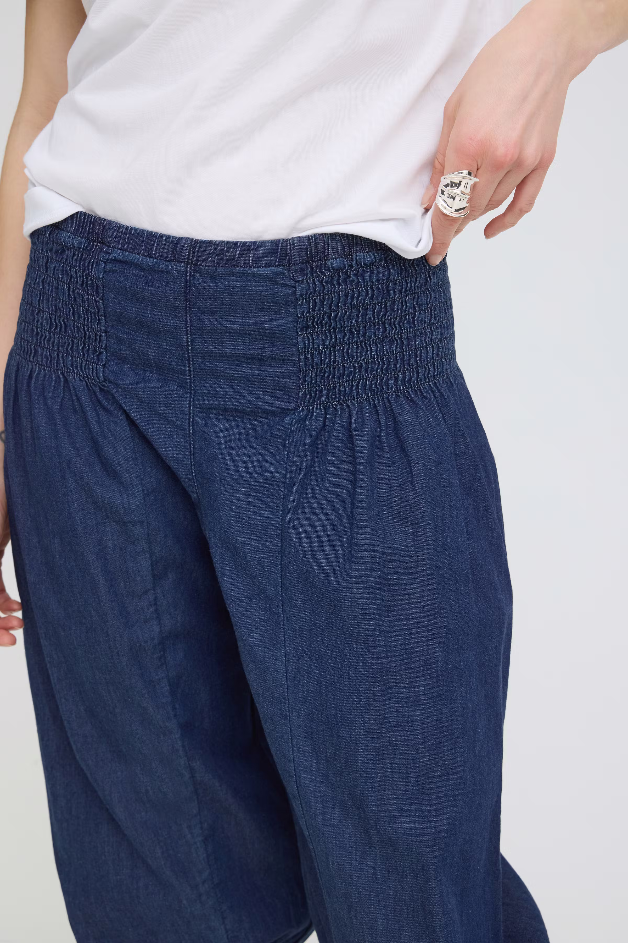 PZJILL Capri pants LOOKBOOK DETAIL 50210771-200002