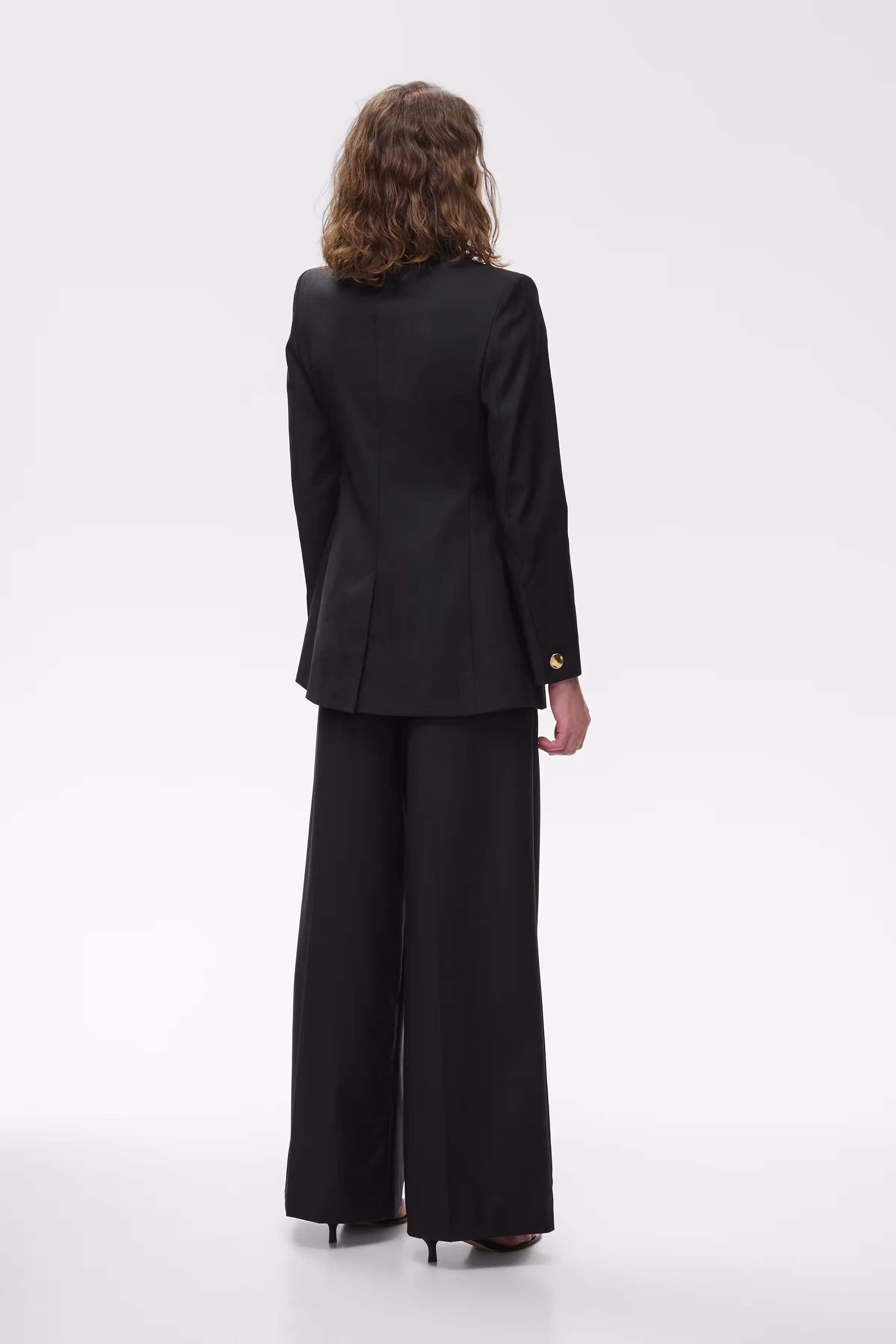 IOPriscilla Trousers LOOKBOOK BACK 30600060-BK999