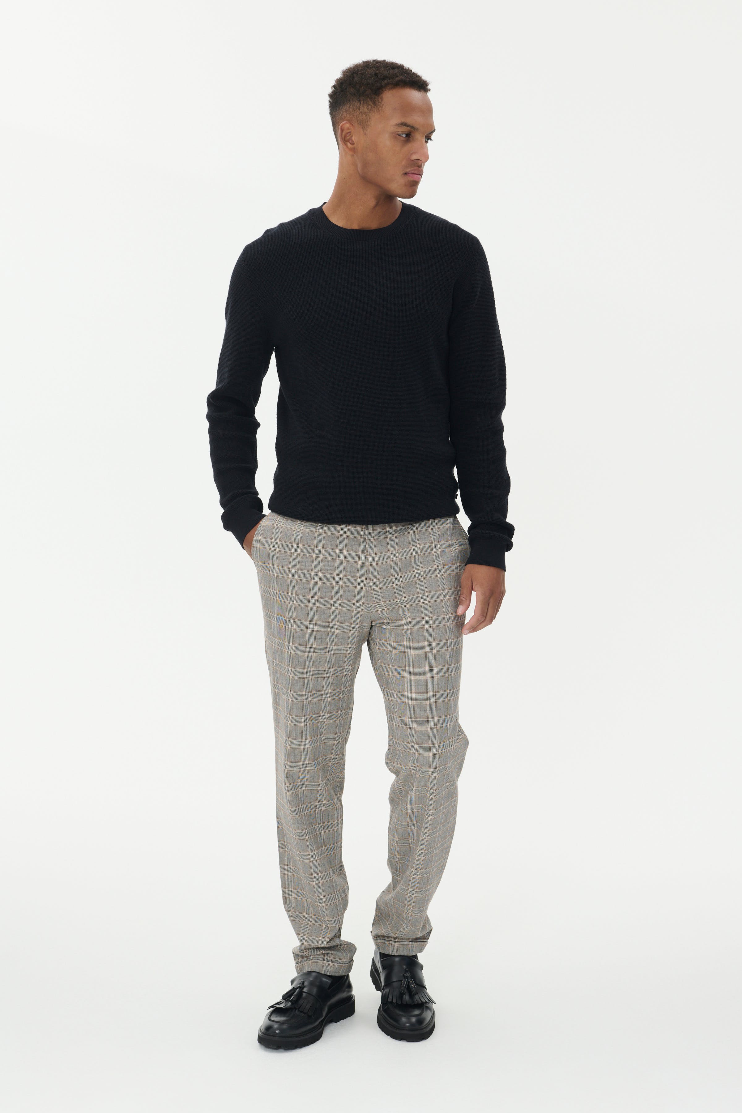 MAliam Trousers LOOKBOOK FRONT 30207329-190808