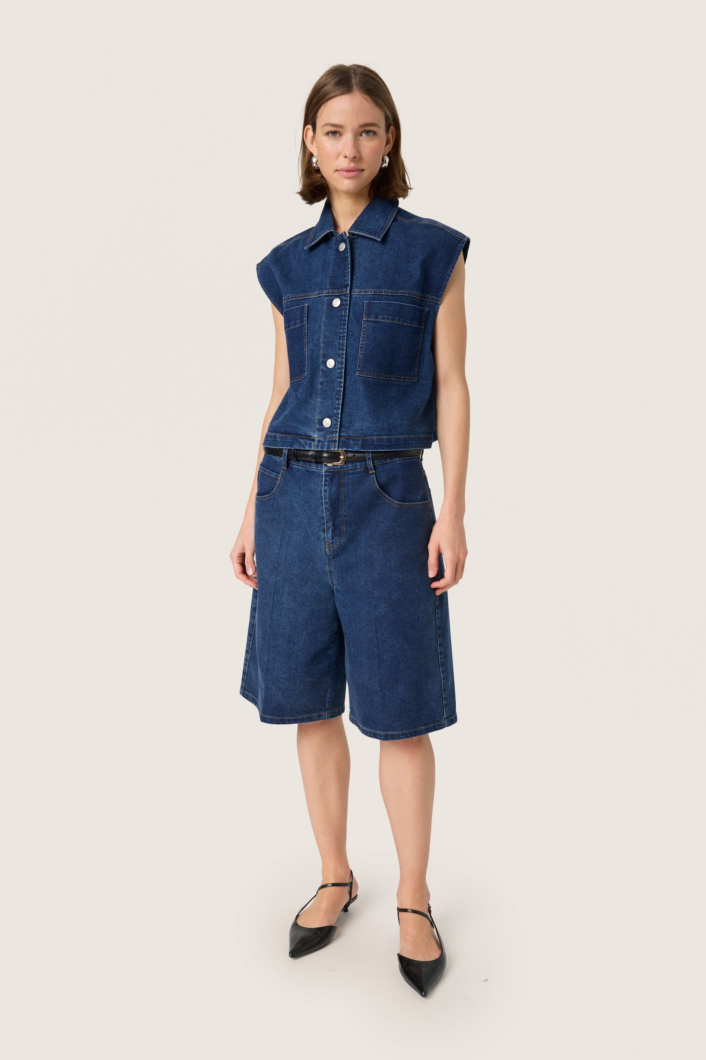 SLCalianna Vest LOOKBOOK FRONT 30408476-301728