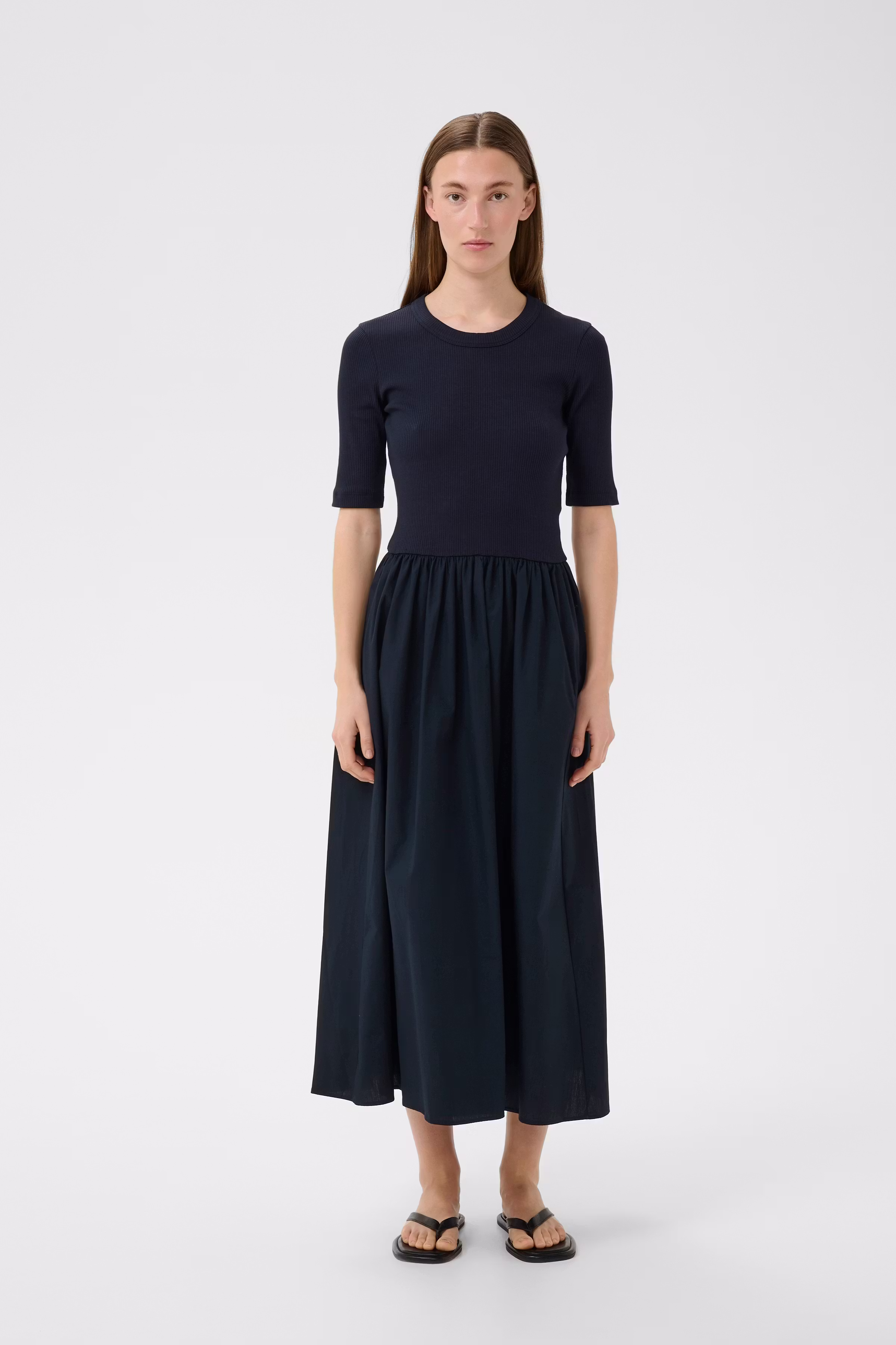 DagnamaIW Dress LOOKBOOK FRONT 30108411-300005