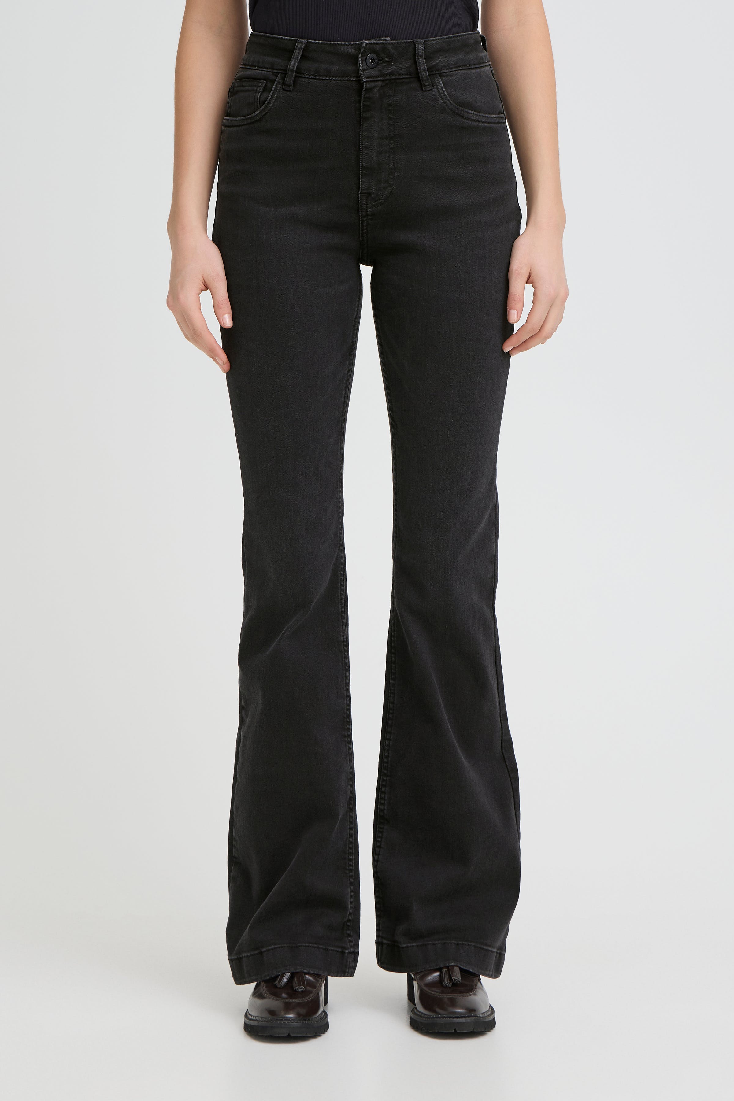 PZBECCA UHW Bootcut Leg LOOKBOOK FRONT 50207285-200004