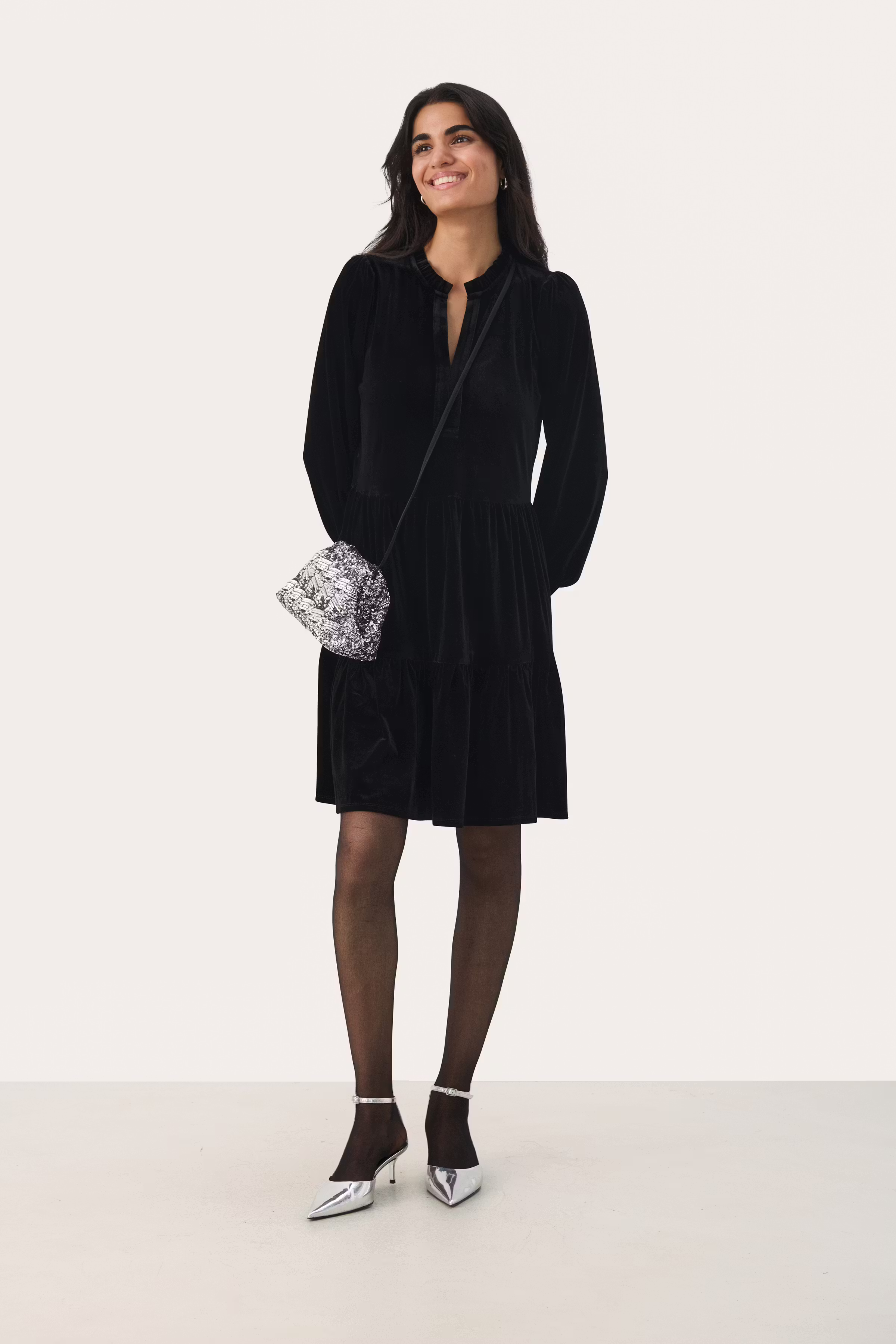 ViggasePW Dress LOOKBOOK BACK 30306576-194008