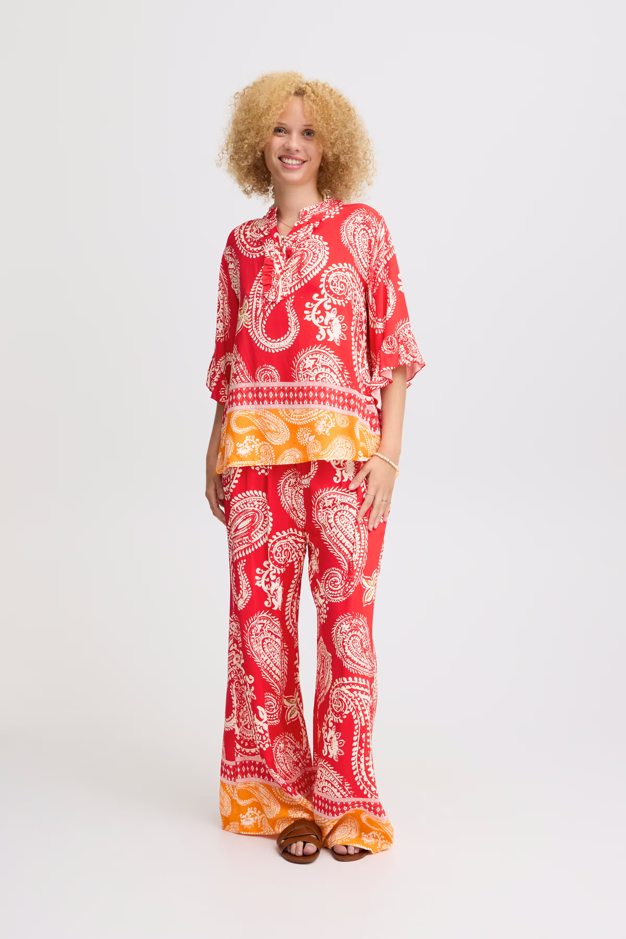 SBGALA Blus LOOKBOOK FRONT 22100637-171663