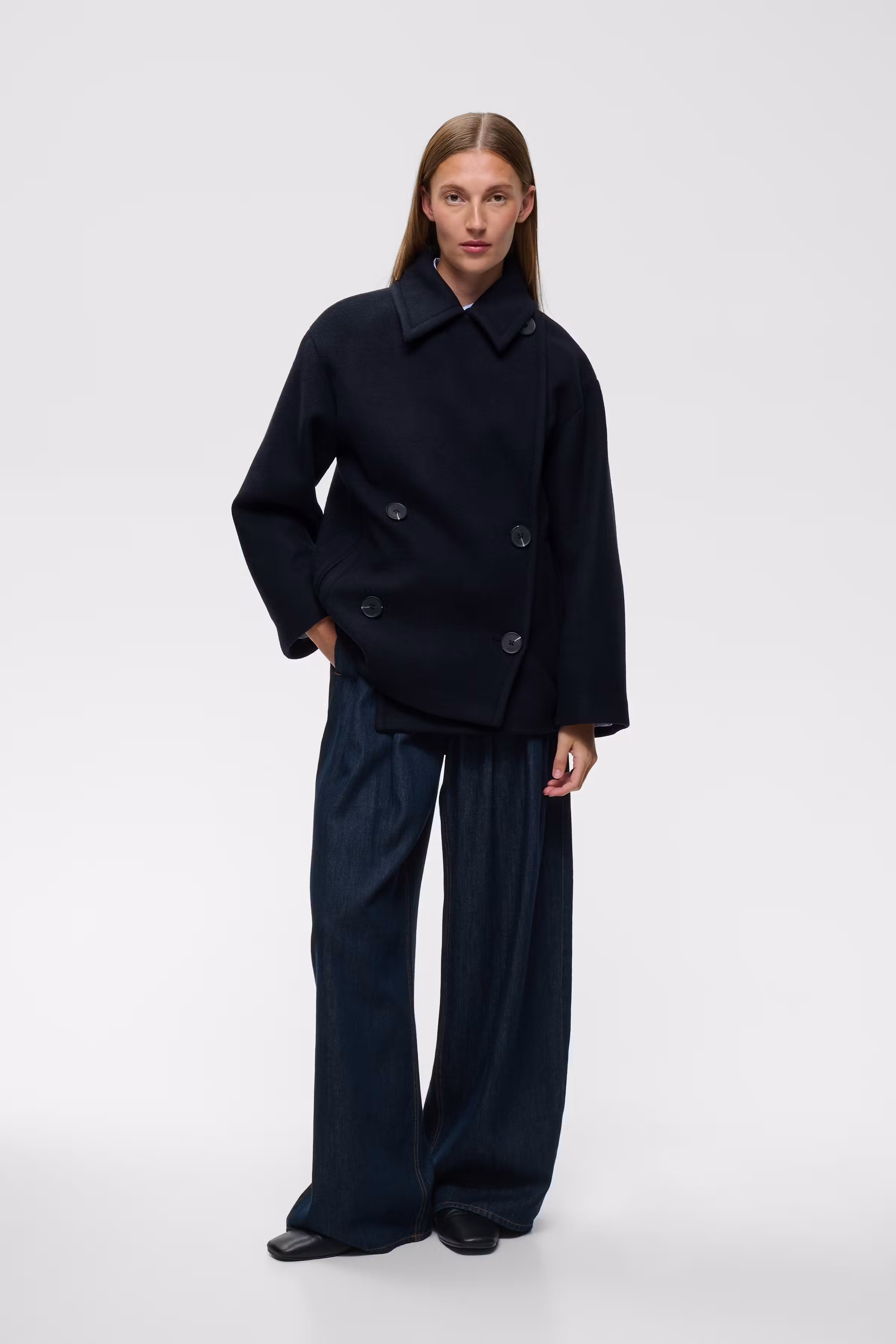 ZORAHIW Coat LOOKBOOK FRONT 30112649-300005