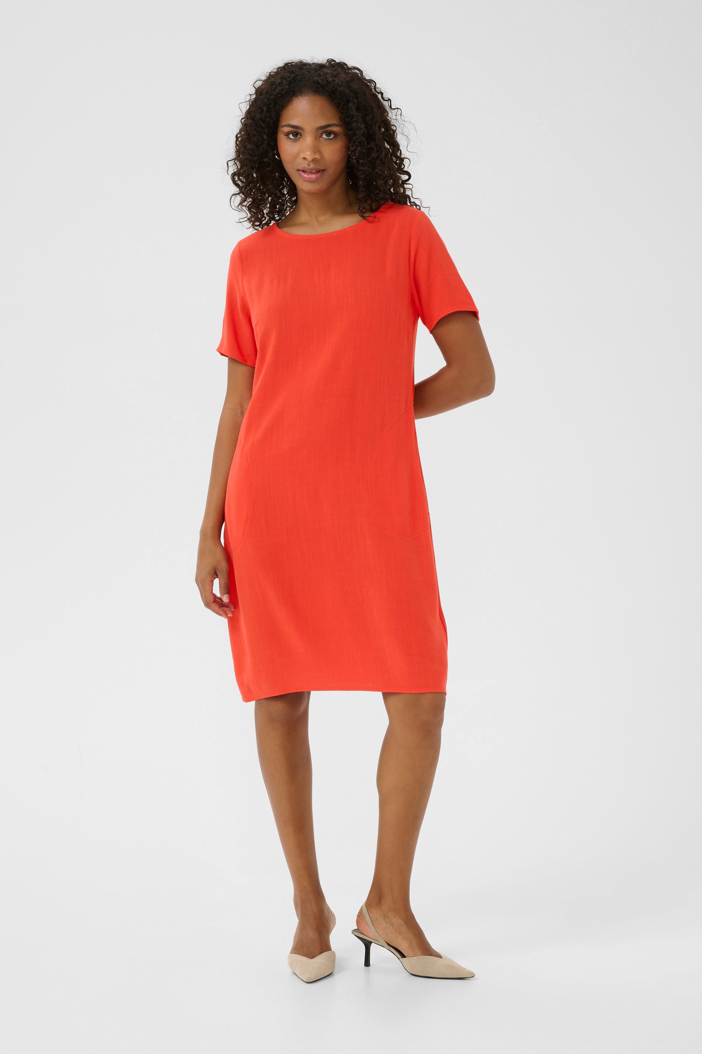 KAliny Lin Kjole LOOKBOOK FRONT 10505731-108642