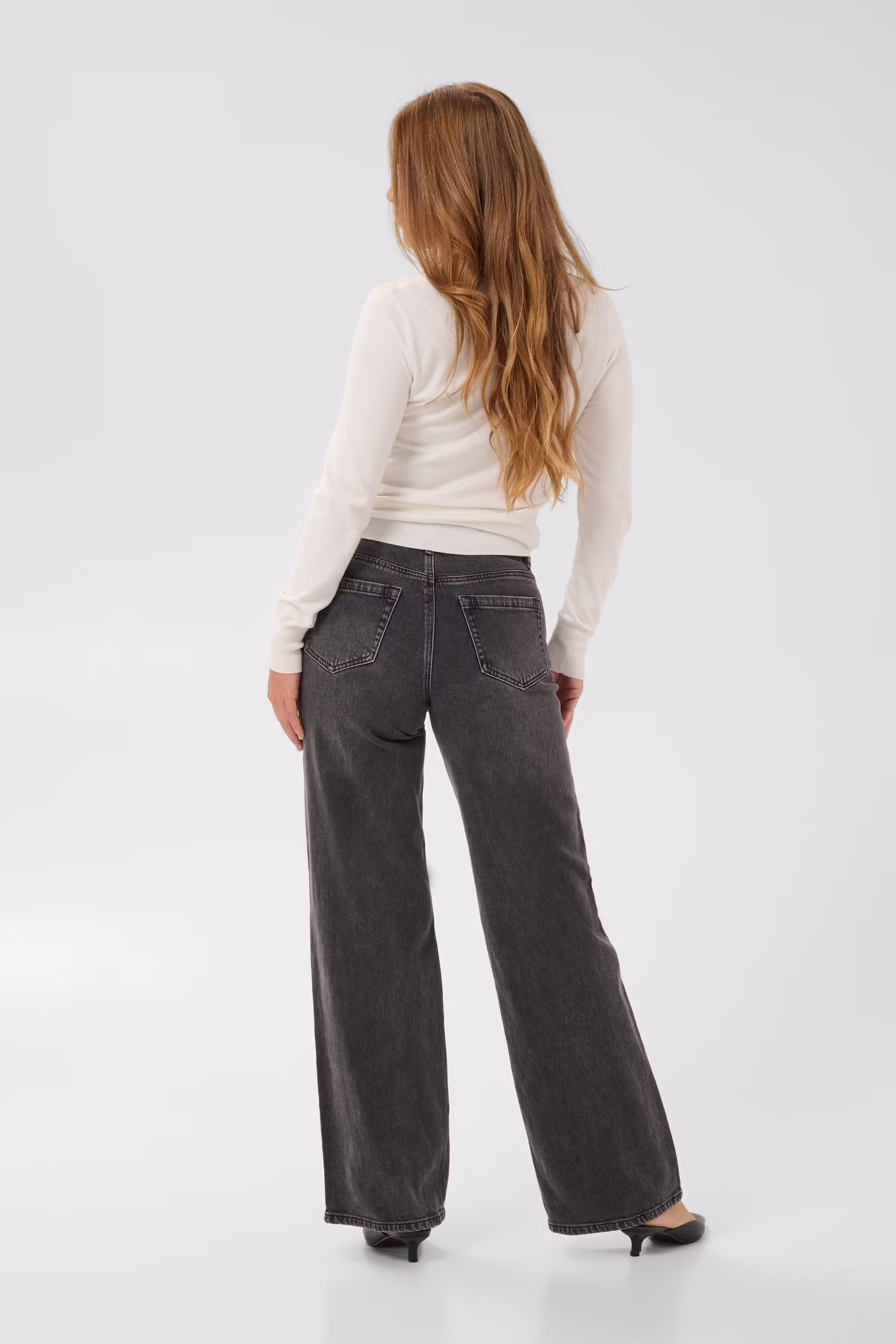 KAmeadow Straight Jeans LOOKBOOK BACK 10510712-108531