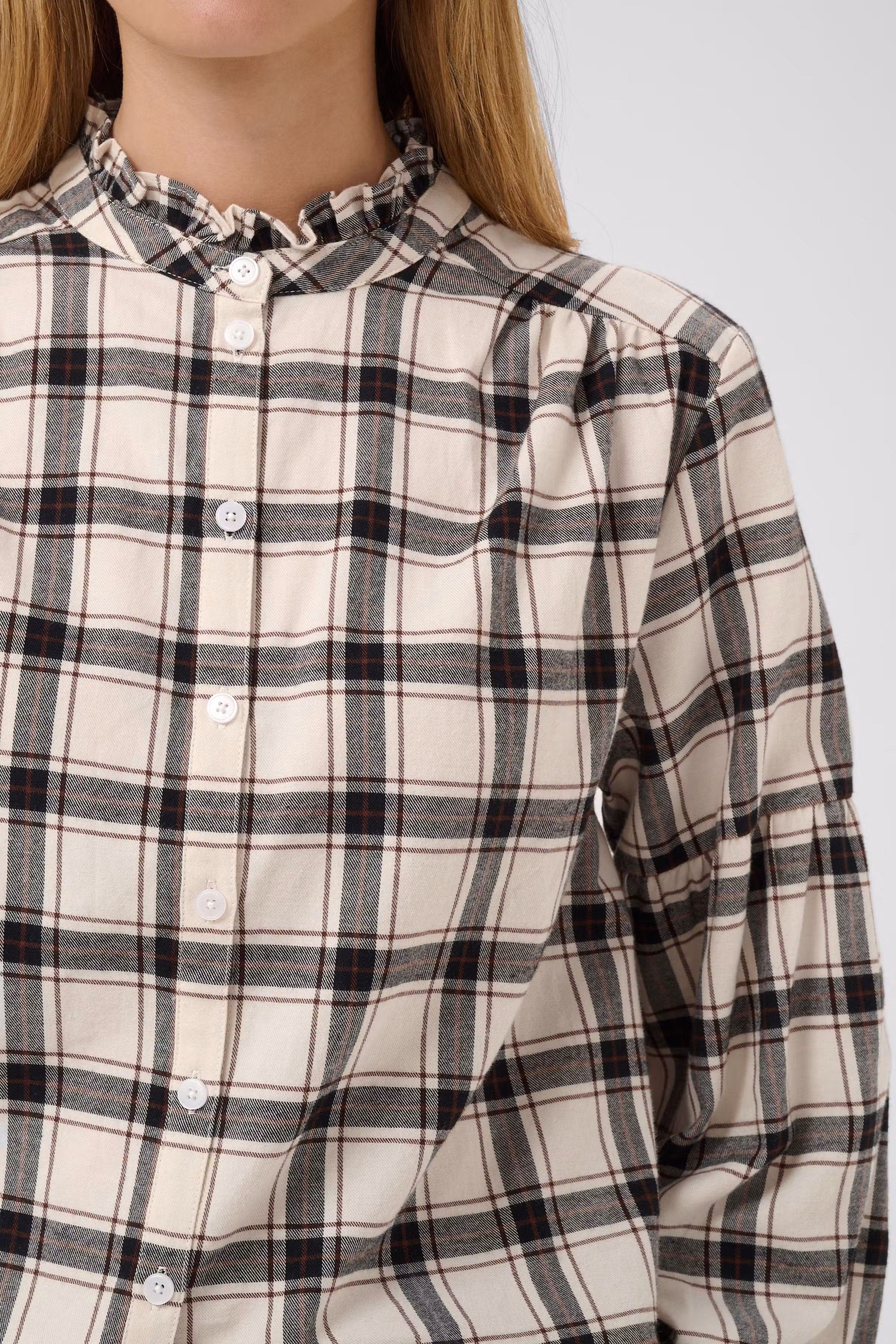 SamillaPW Skjorte LOOKBOOK DETAIL 30311150-305637