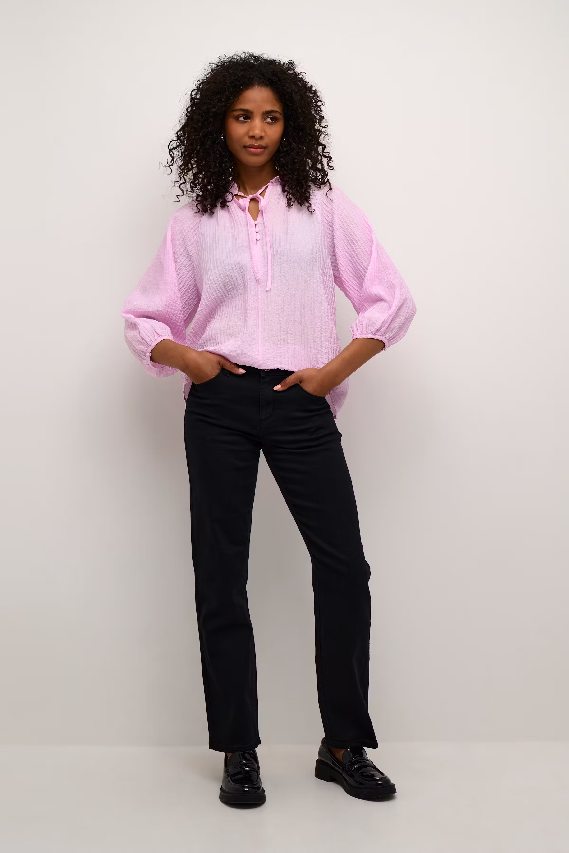 KAlianna Blouse LOOKBOOK FRONT 10509400-133405