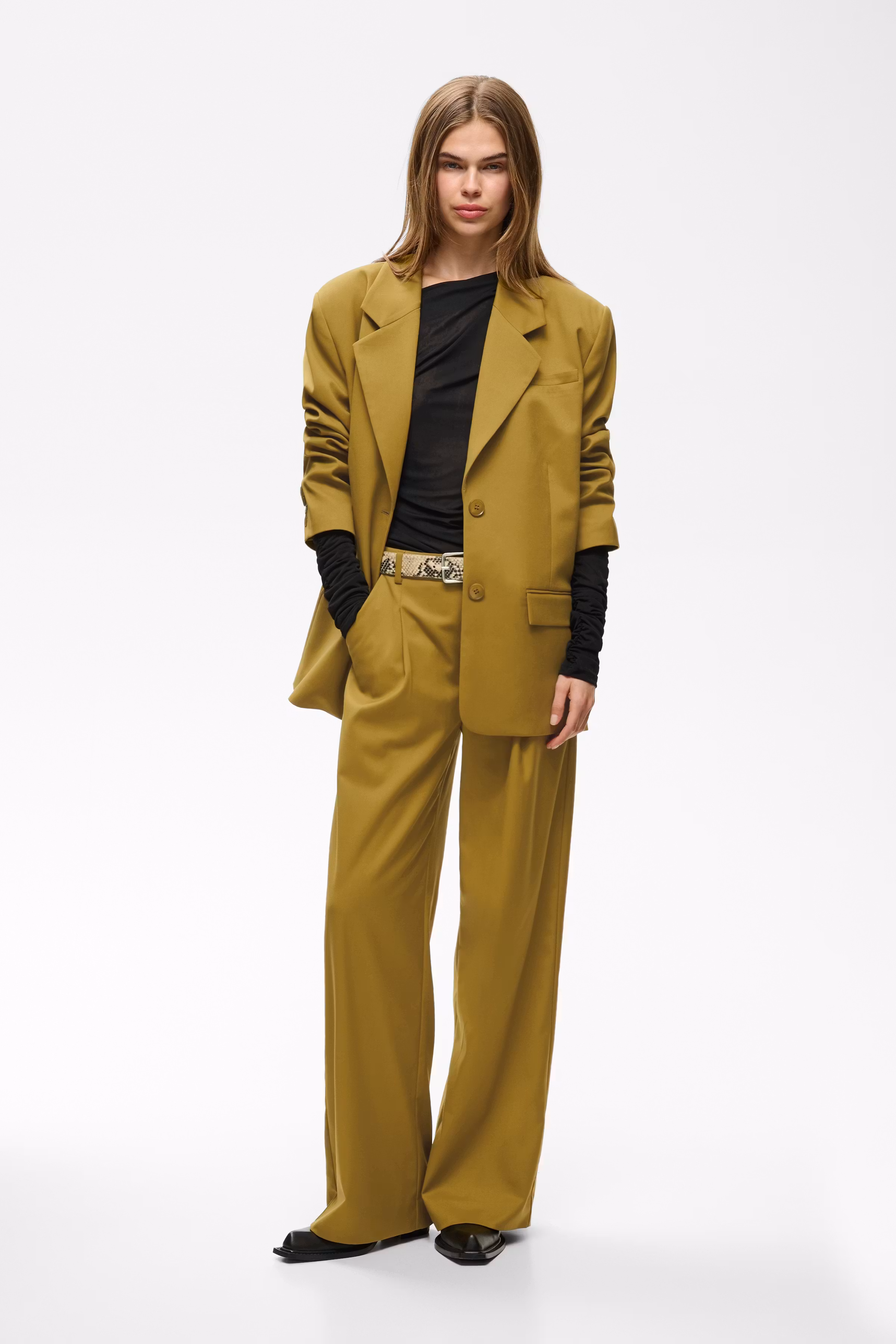 GZpaula Blazer LOOKBOOK FRONT 10910614-180832