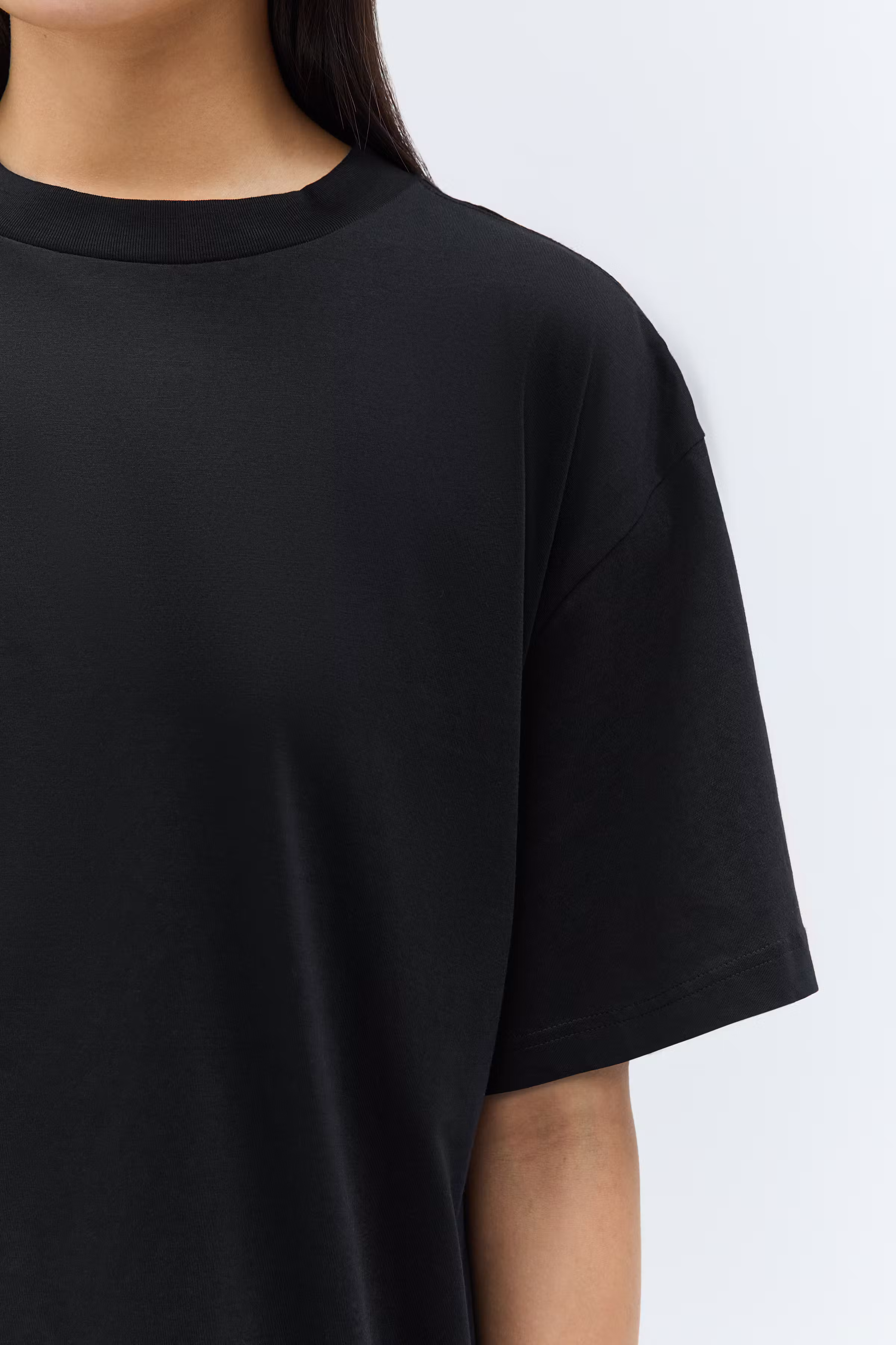 IOKYLA T-shirt LOOKBOOK DETAIL 30600547-BK999