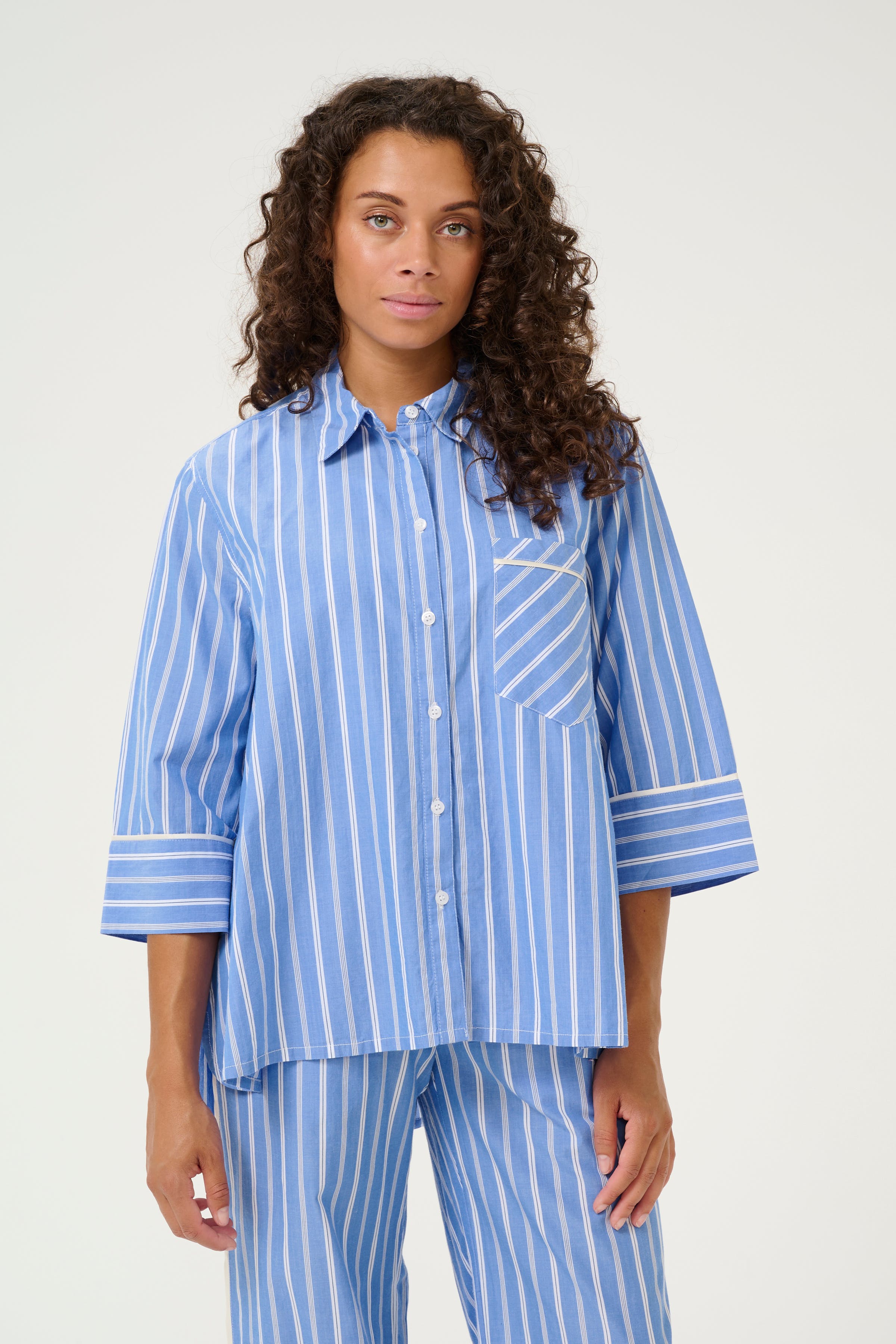 CUpetra Hemd LOOKBOOK FRONT 50111546-107192