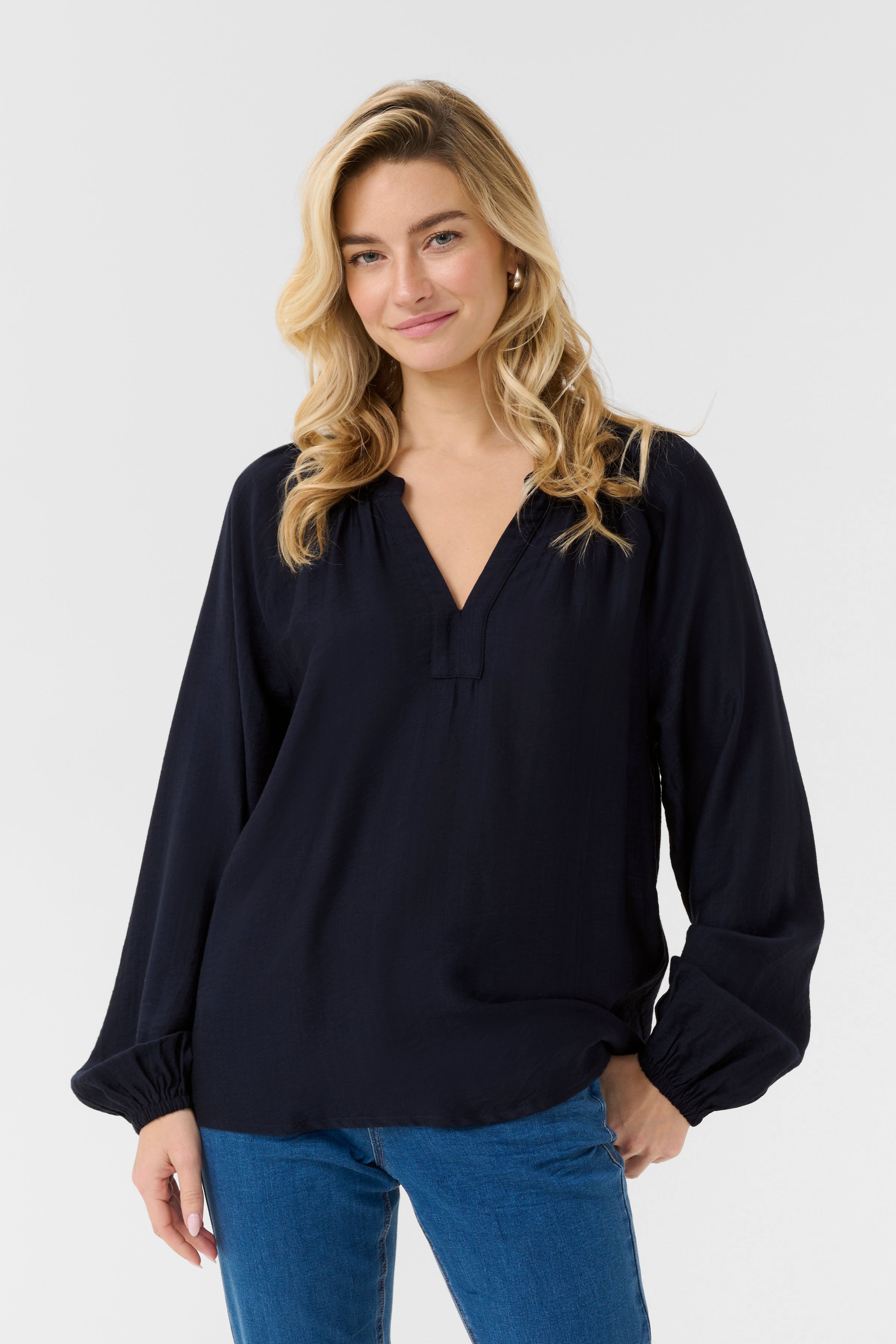 CRMila Bluse LOOKBOOK FRONT 10613153-194024