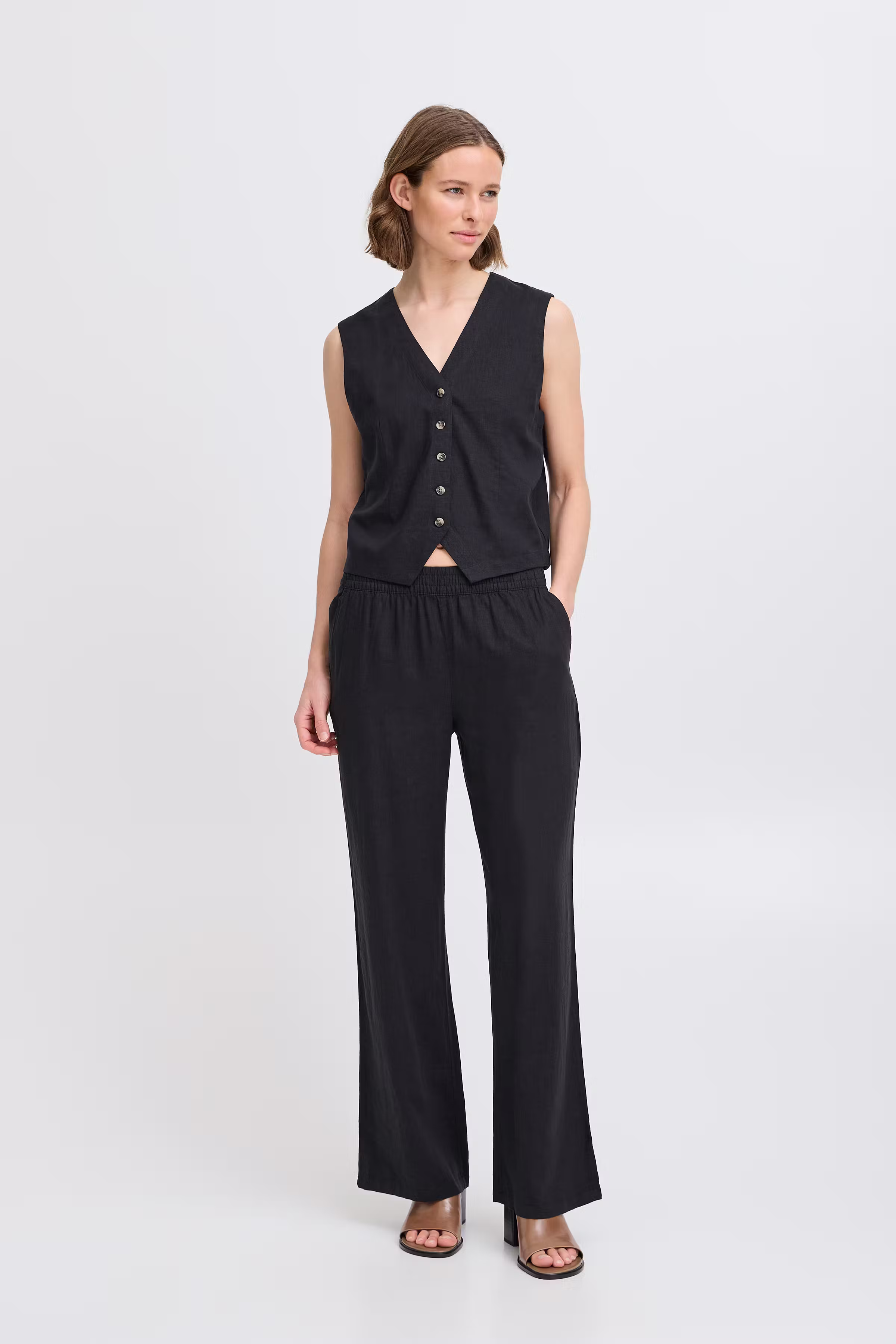 BYFALAKKA Waistcoat LOOKBOOK FRONT 20816601-200451