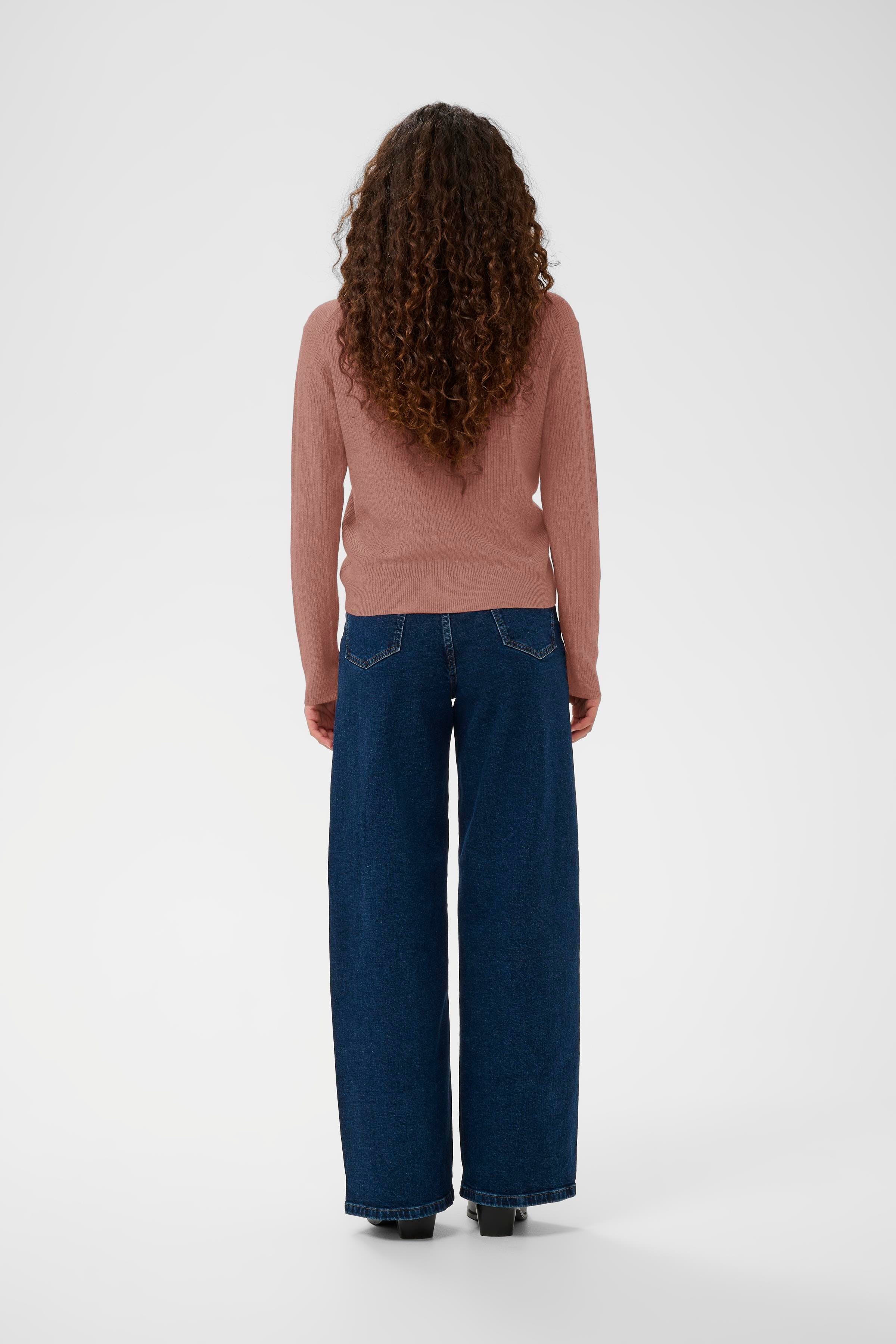 YenahIW Pullover LOOKBOOK BACK 30111123-1715141