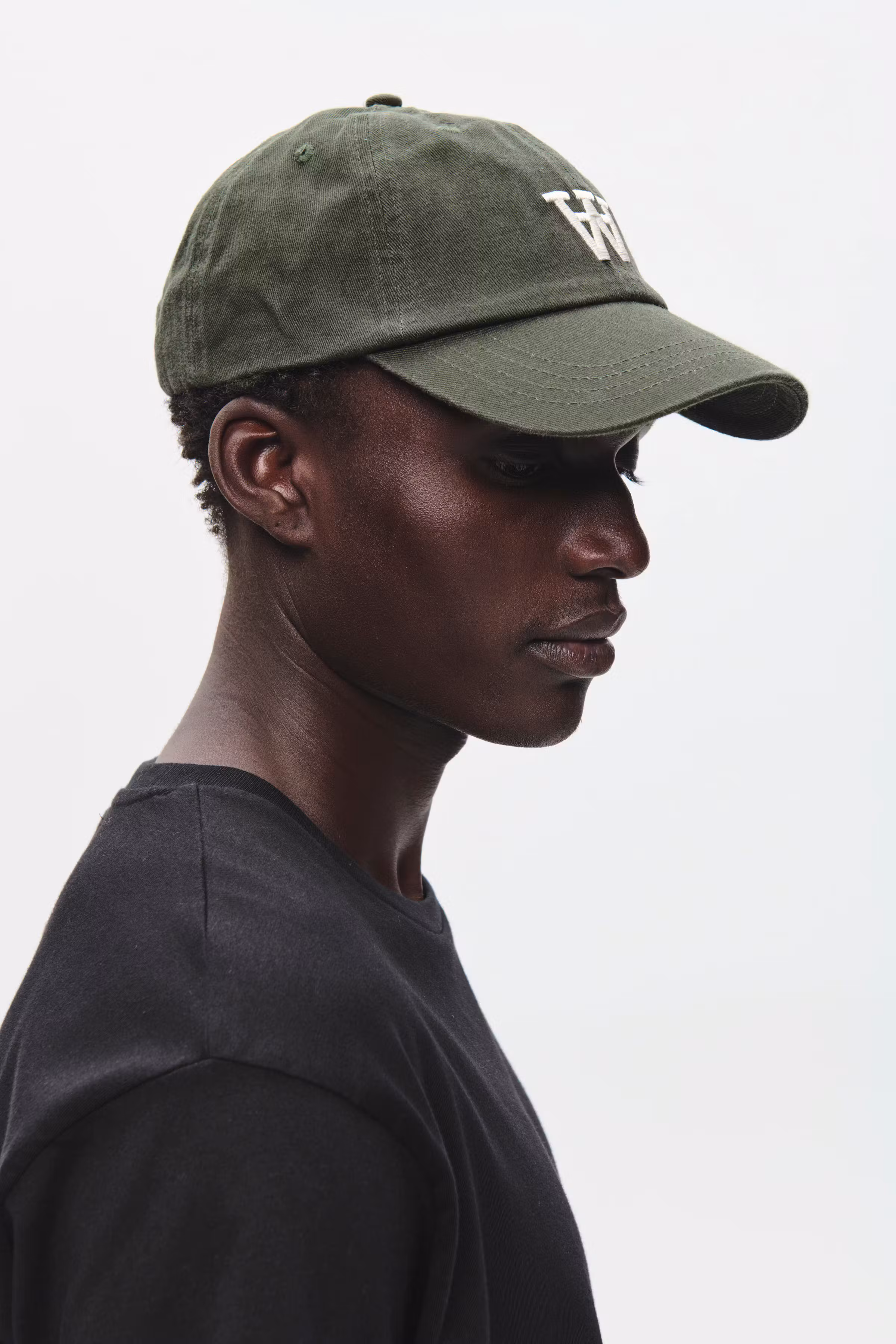 WWEli Cap LOOKBOOK DETAIL 30251374-190511