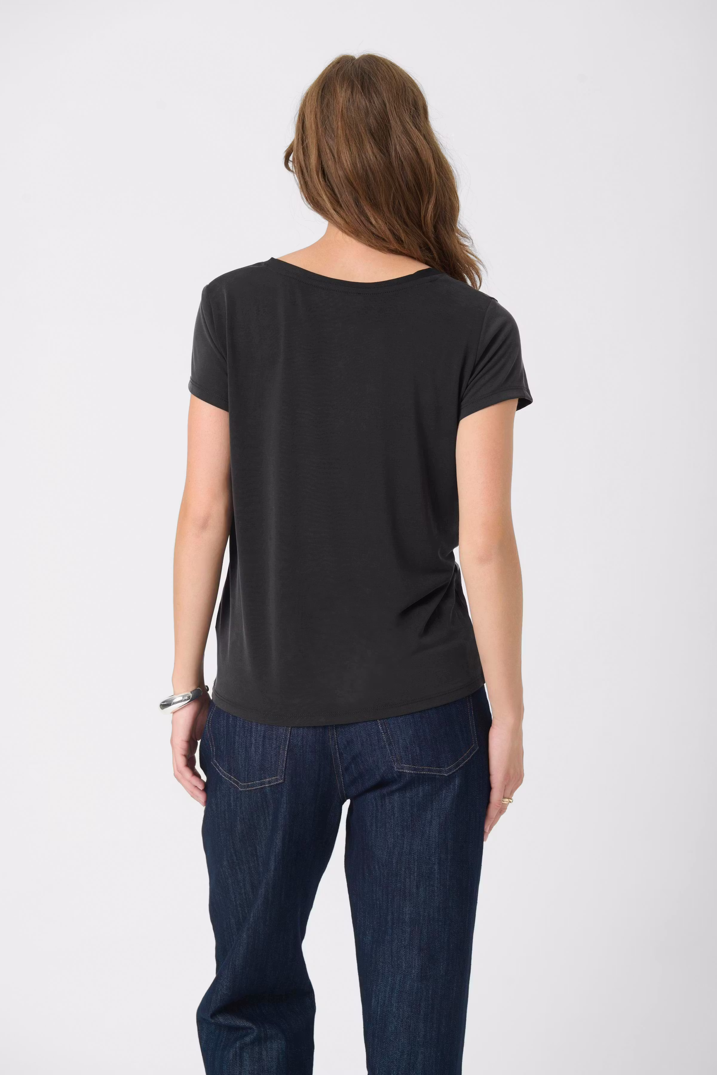 SLColumbine V-neck T-shirt LOOKBOOK BACK 30404284-40050