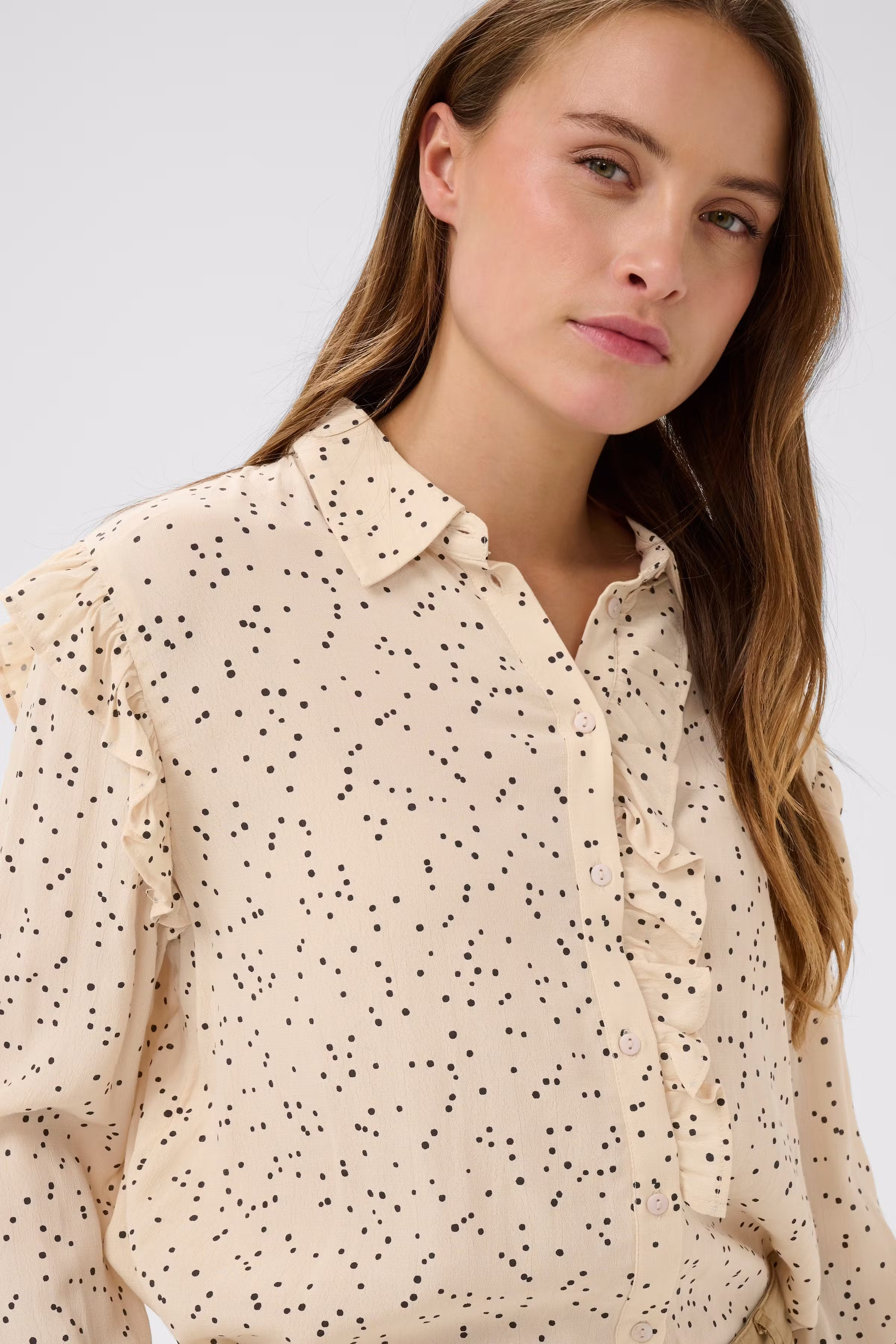 PierraSZ Hemd LOOKBOOK DETAIL 30514931-304624