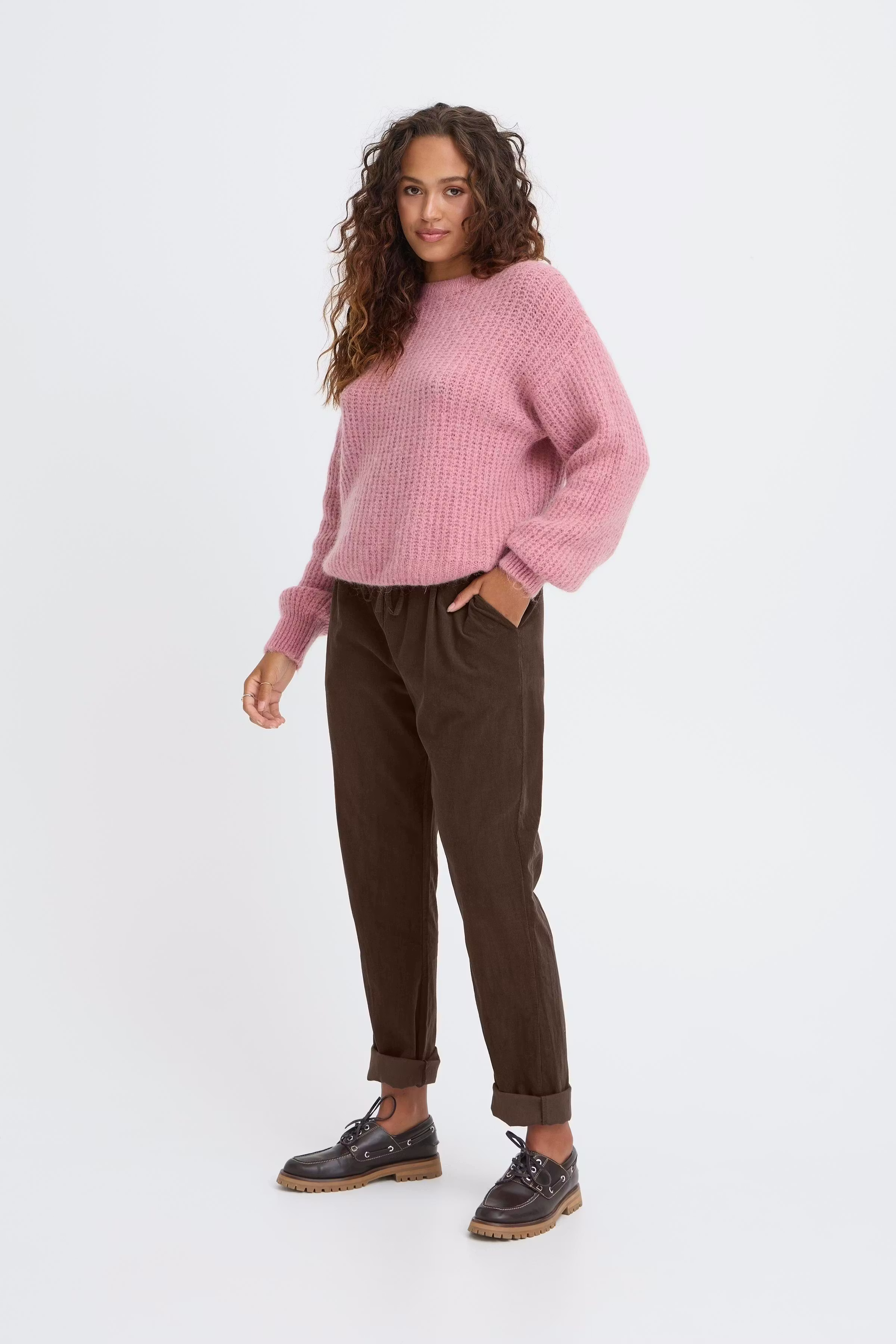 SBPOPPY Bukser LOOKBOOK FRONT 22101108-191109