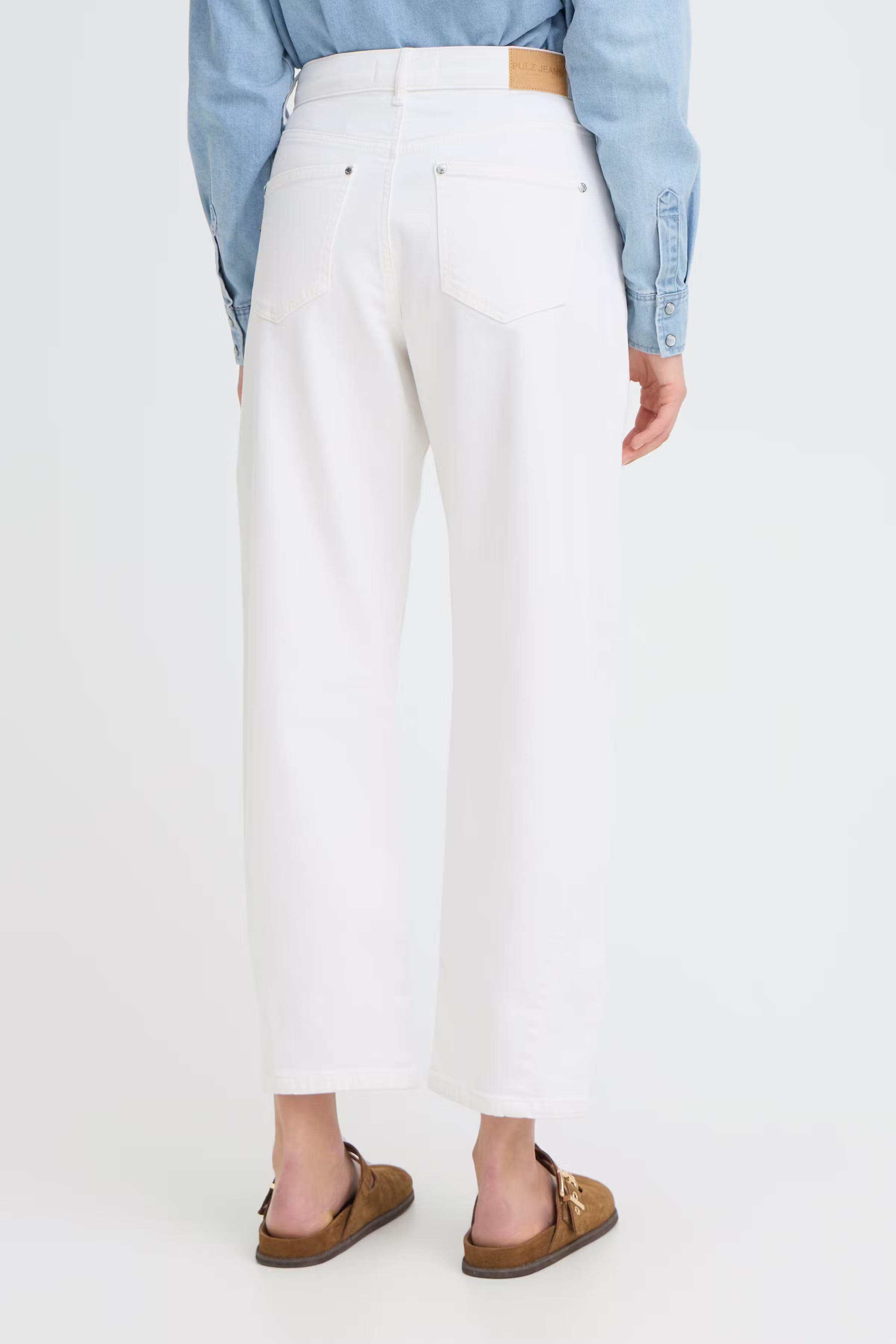 PZANNI HW JEANS BARREL LOOKBOOK BACK 50210479-114201