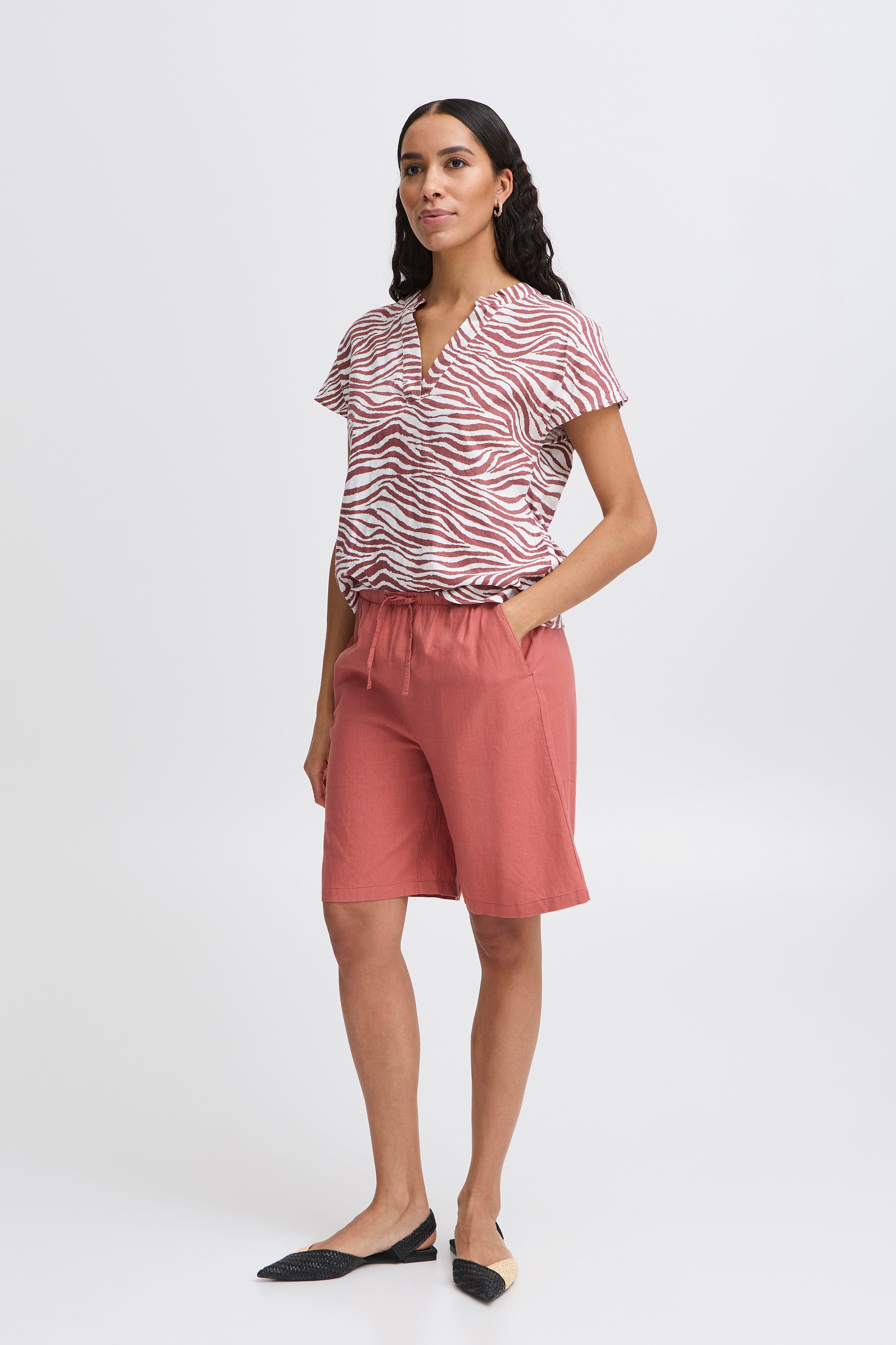 BYFALAKKA Shorts LOOKBOOK FRONT 20816608-181436