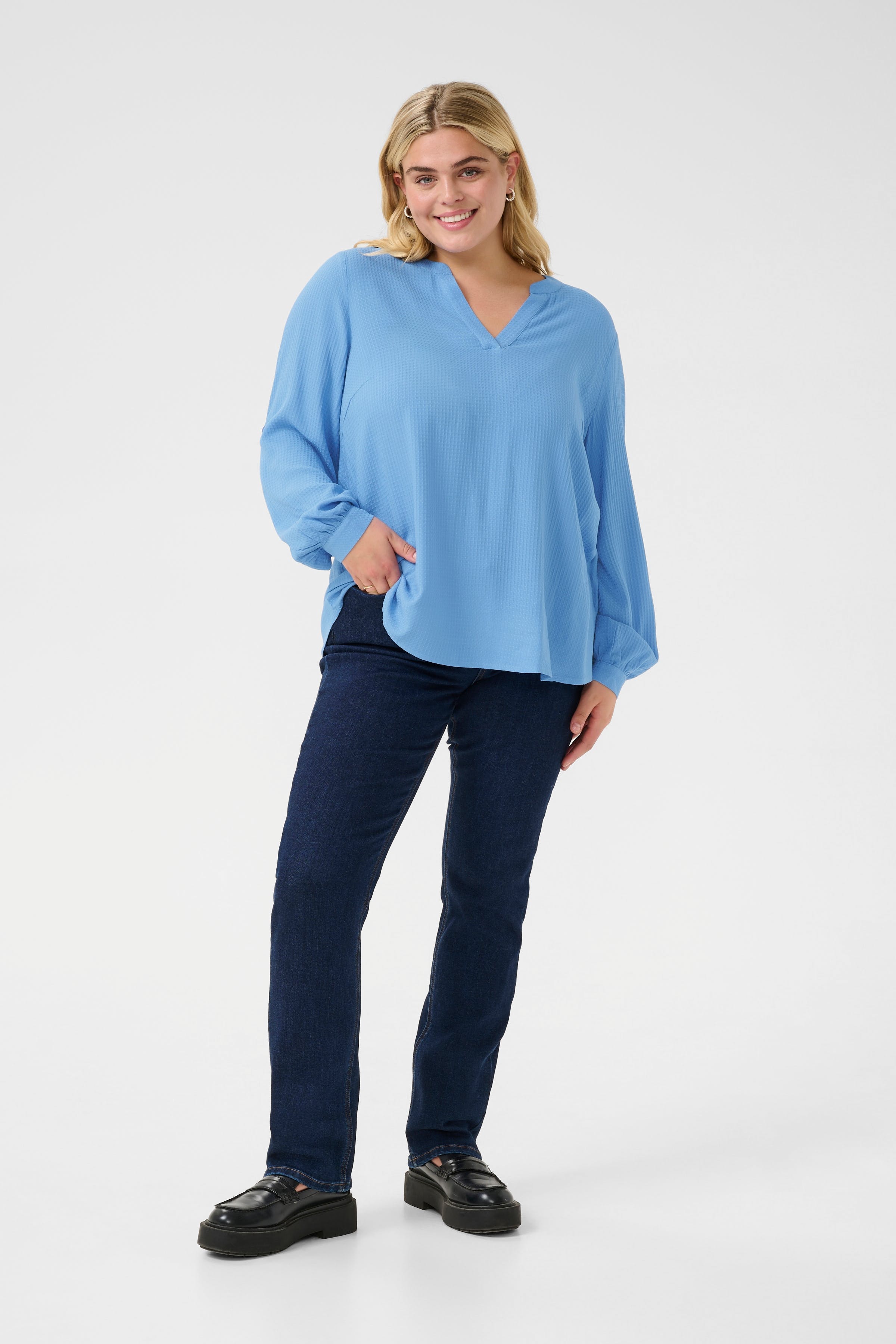 KCmolly Blouse LOOKBOOK FRONT 10583326-183936