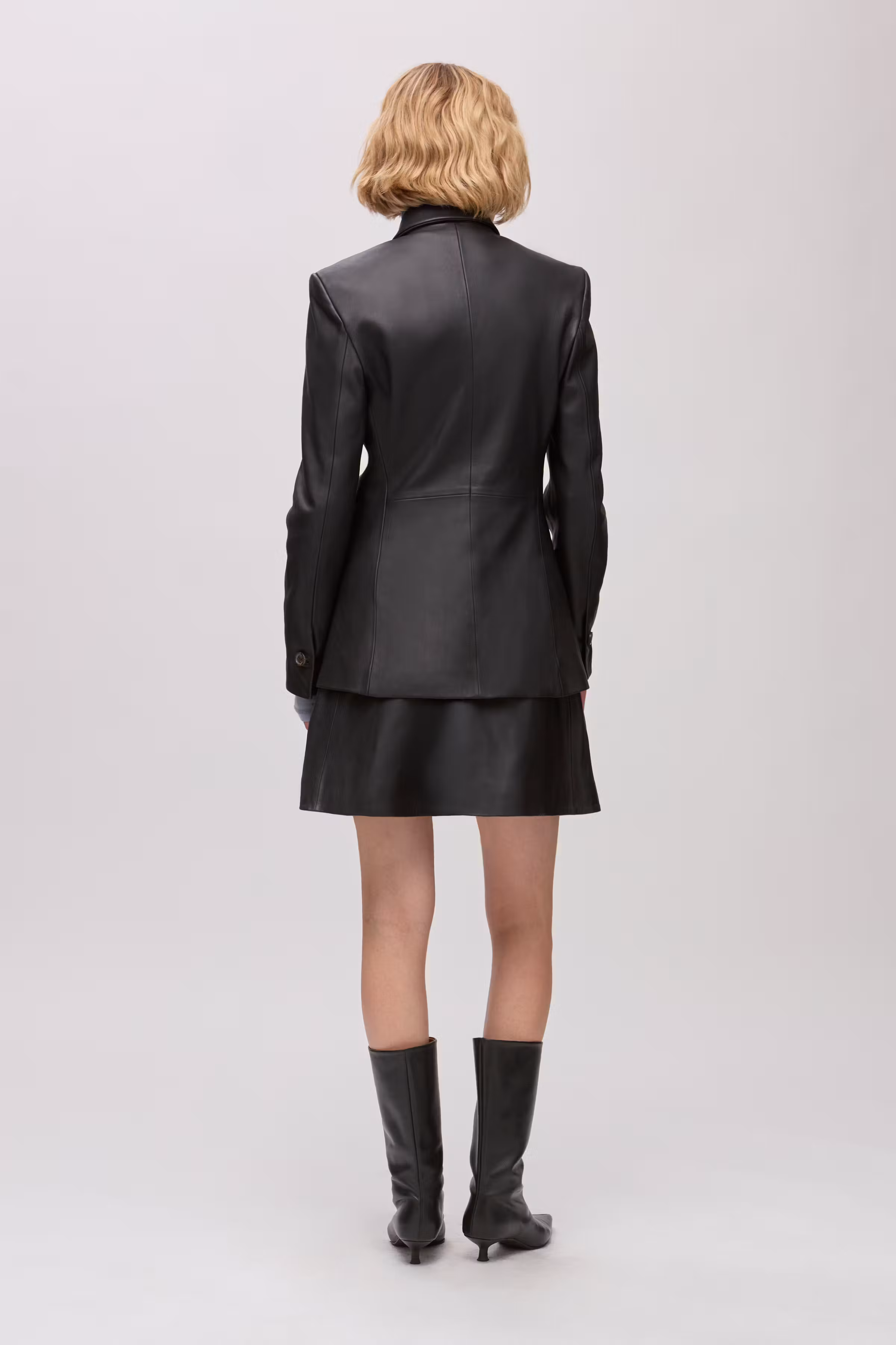 IOLiza Outerwear LOOKBOOK BACK 30600111-BK999