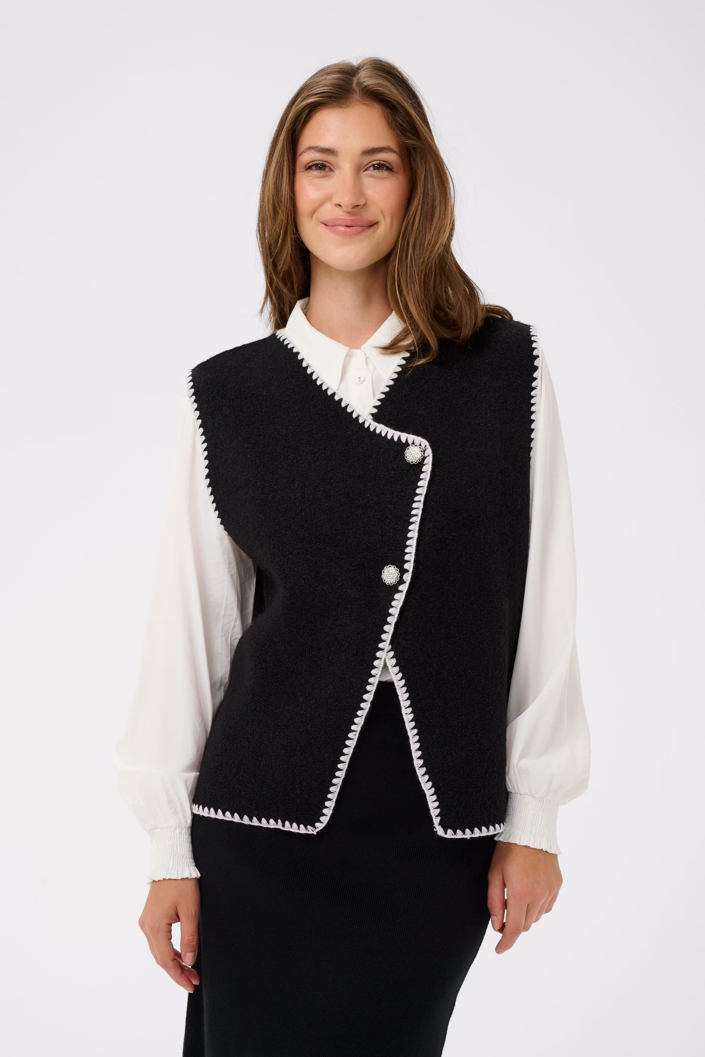CRTimmie Vest LOOKBOOK FRONT 10614304-100120