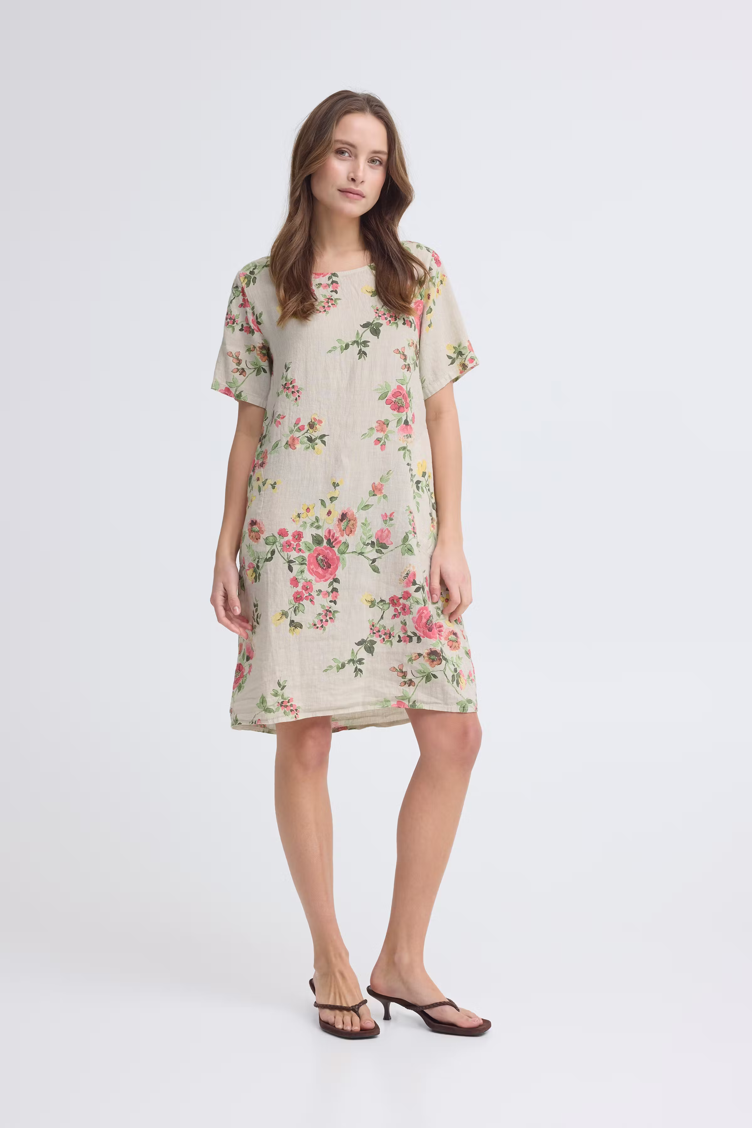 SBTORINA Kjole LOOKBOOK FRONT 22101159-130907