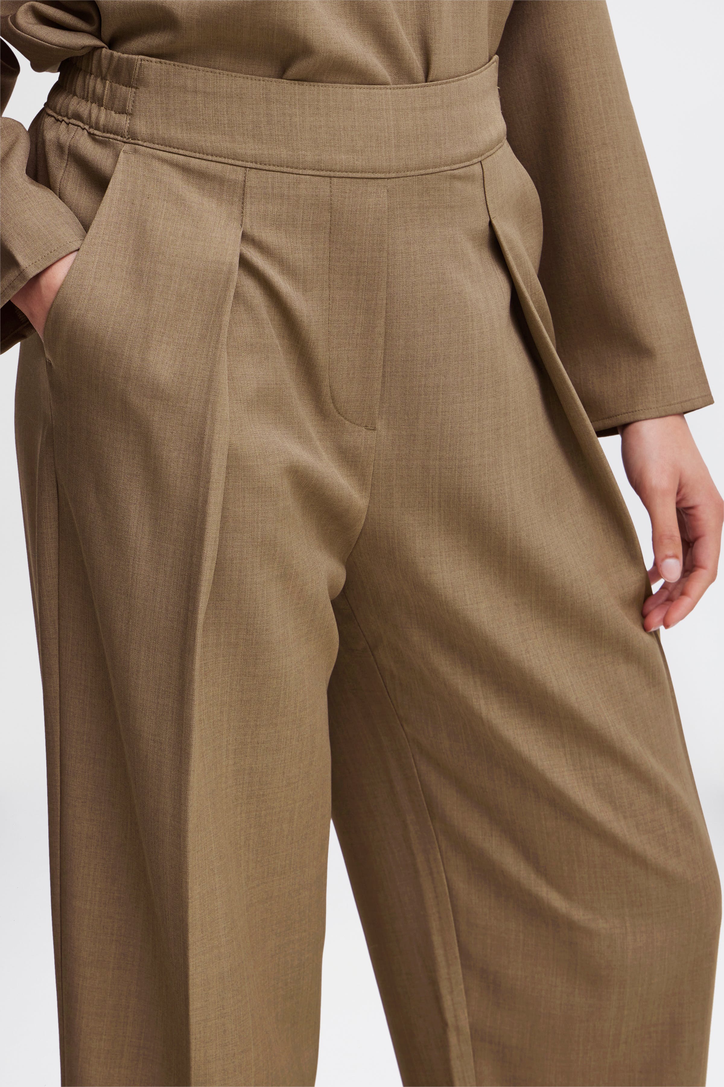 BYMMIDDE Trousers LOOKBOOK DETAIL 20815544-1811121