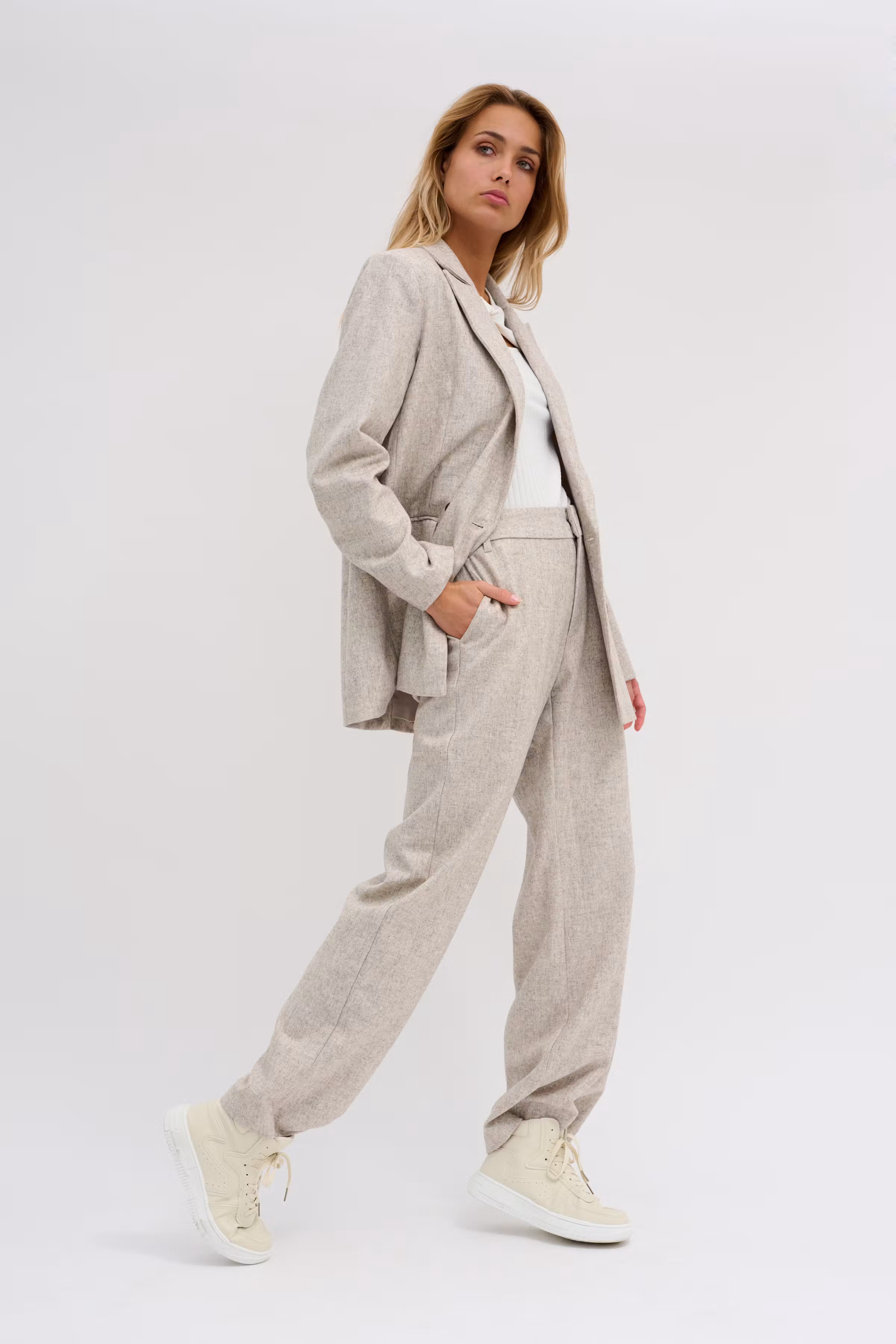 LukasMW Bukser LOOKBOOK FRONT 10704180-103563