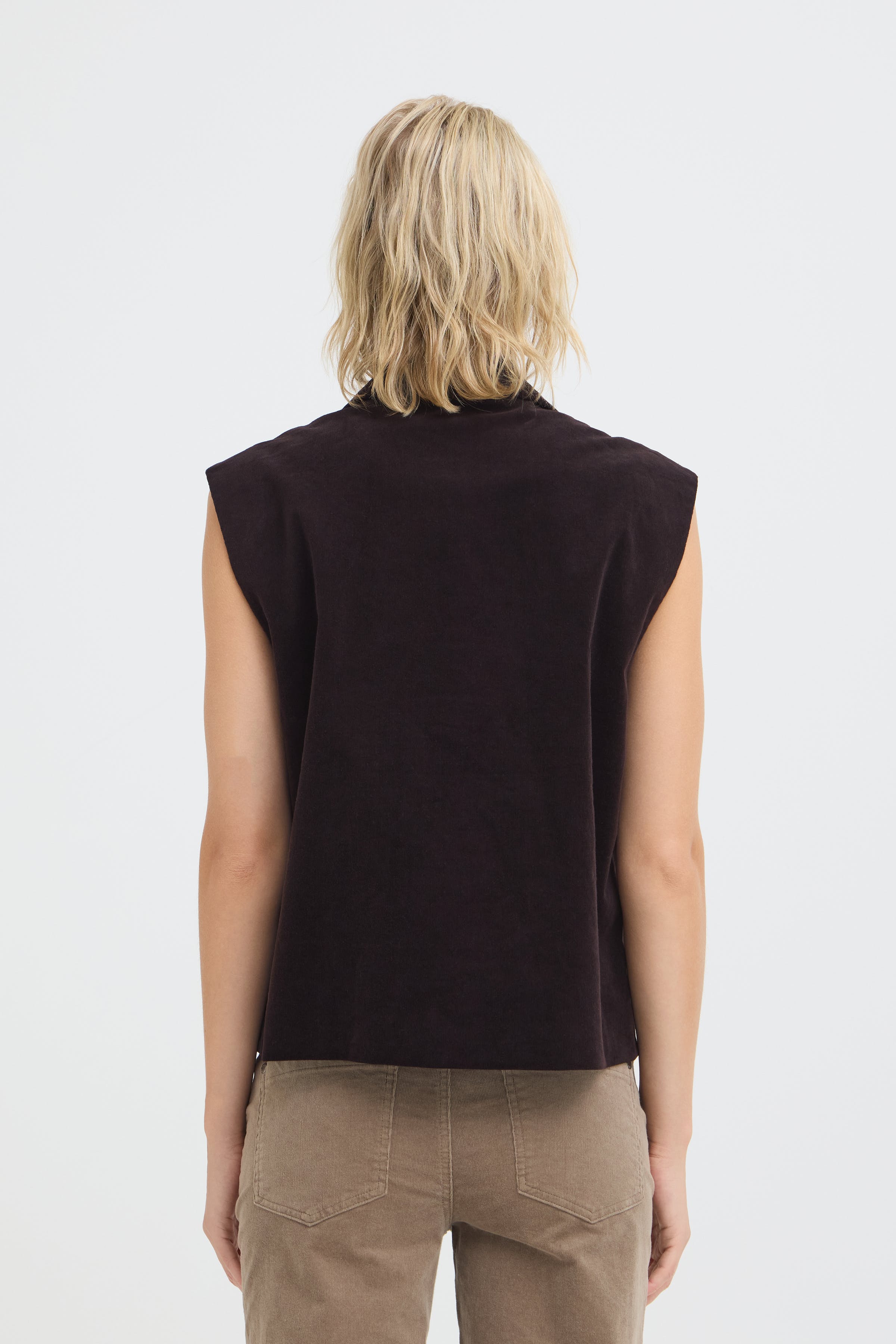 PZSALLY Vest LOOKBOOK BACK 50210853-191103