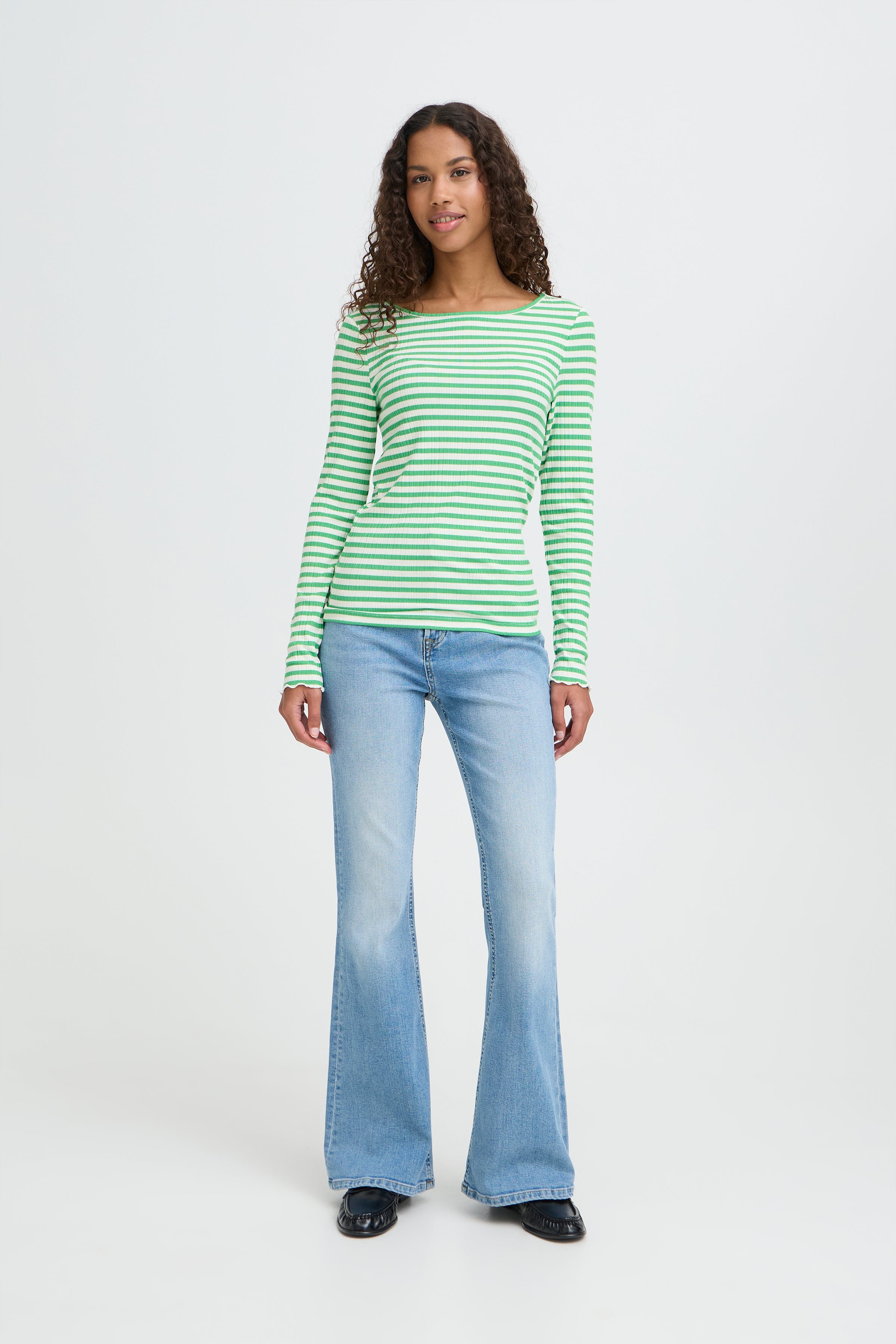 IHCELLA Langermet T-shirt LOOKBOOK FRONT 20122819-900004588