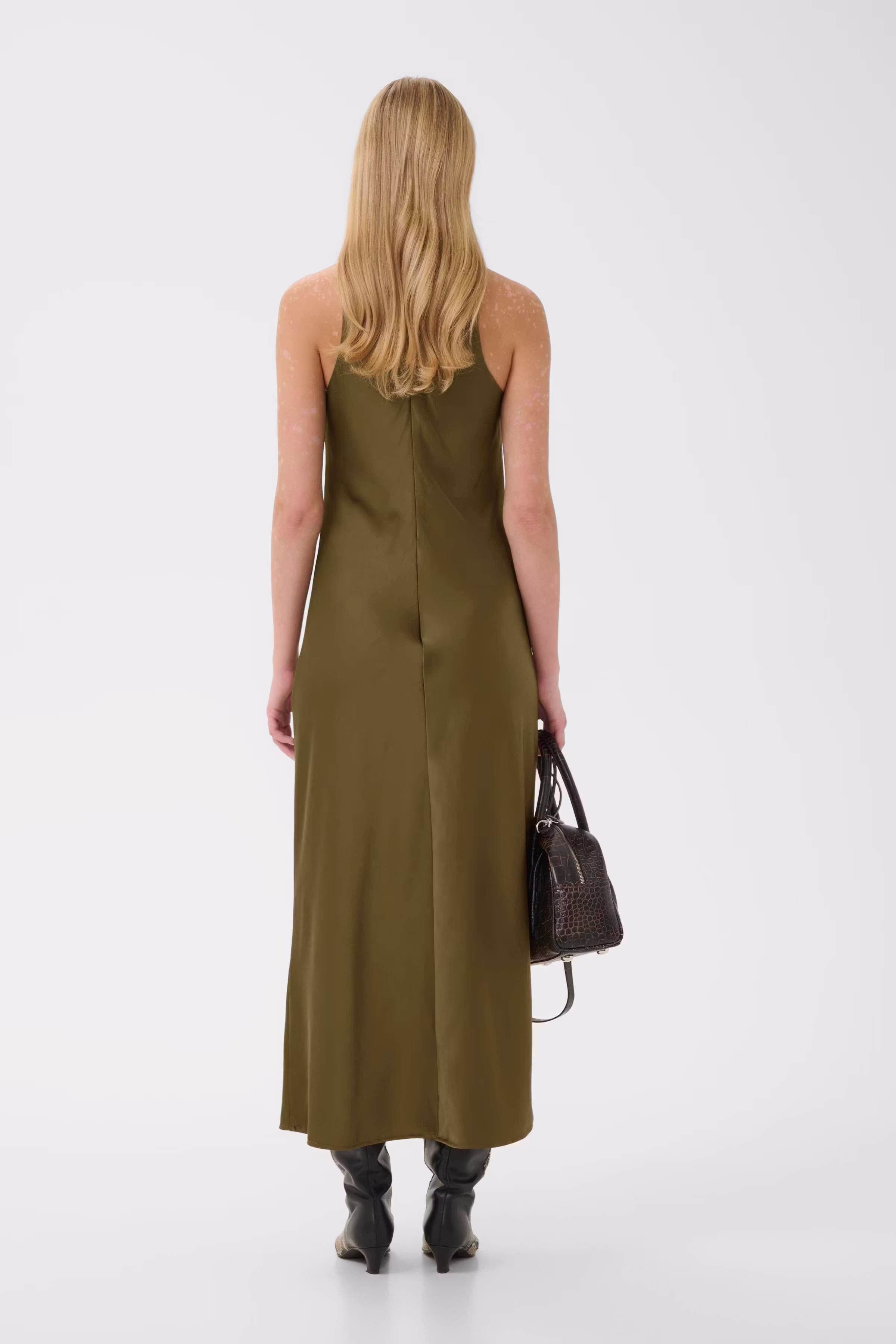 GZcerina Dress LOOKBOOK BACK 10911309-190622