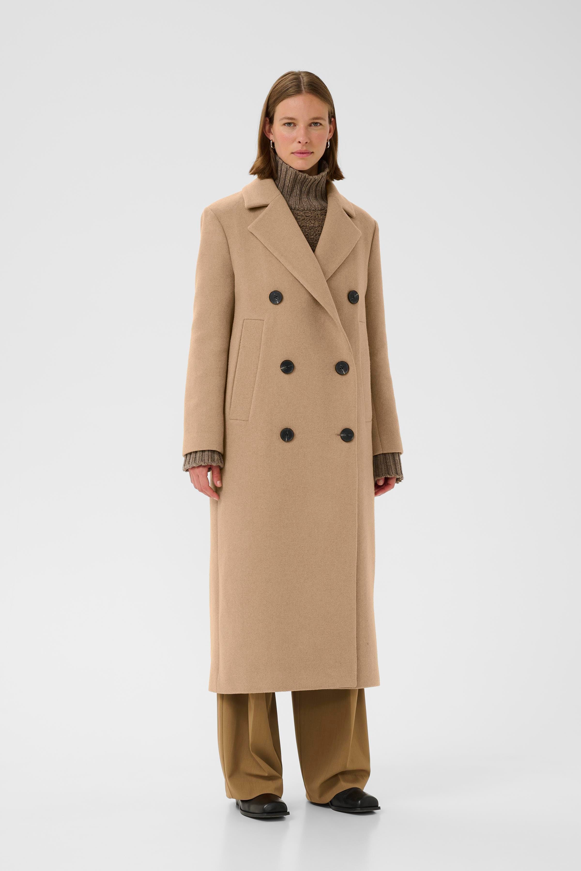 YunahIW Kåpe LOOKBOOK FRONT 30110610-171327