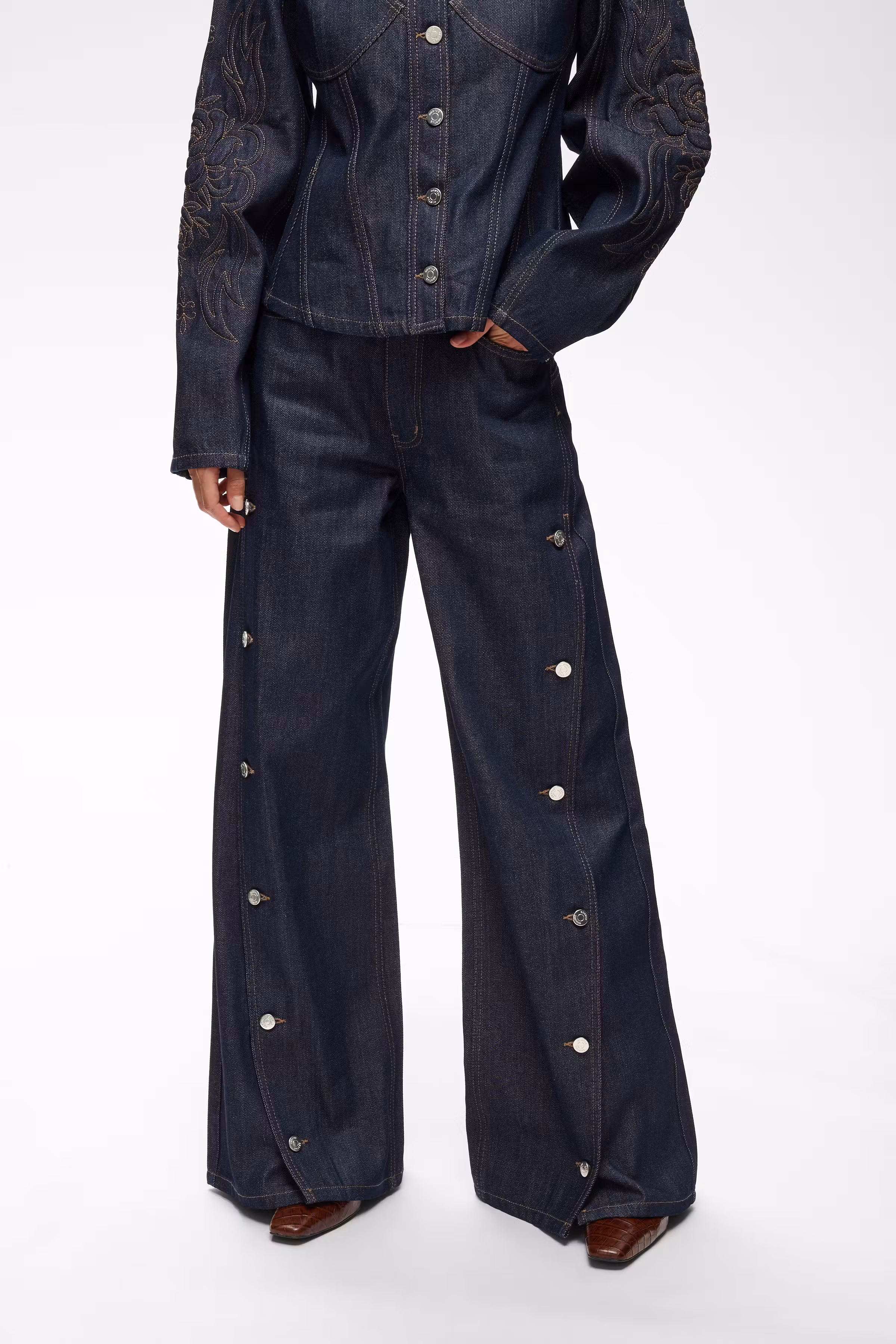 GZthenna Jeans LOOKBOOK FRONT 10911982-105699