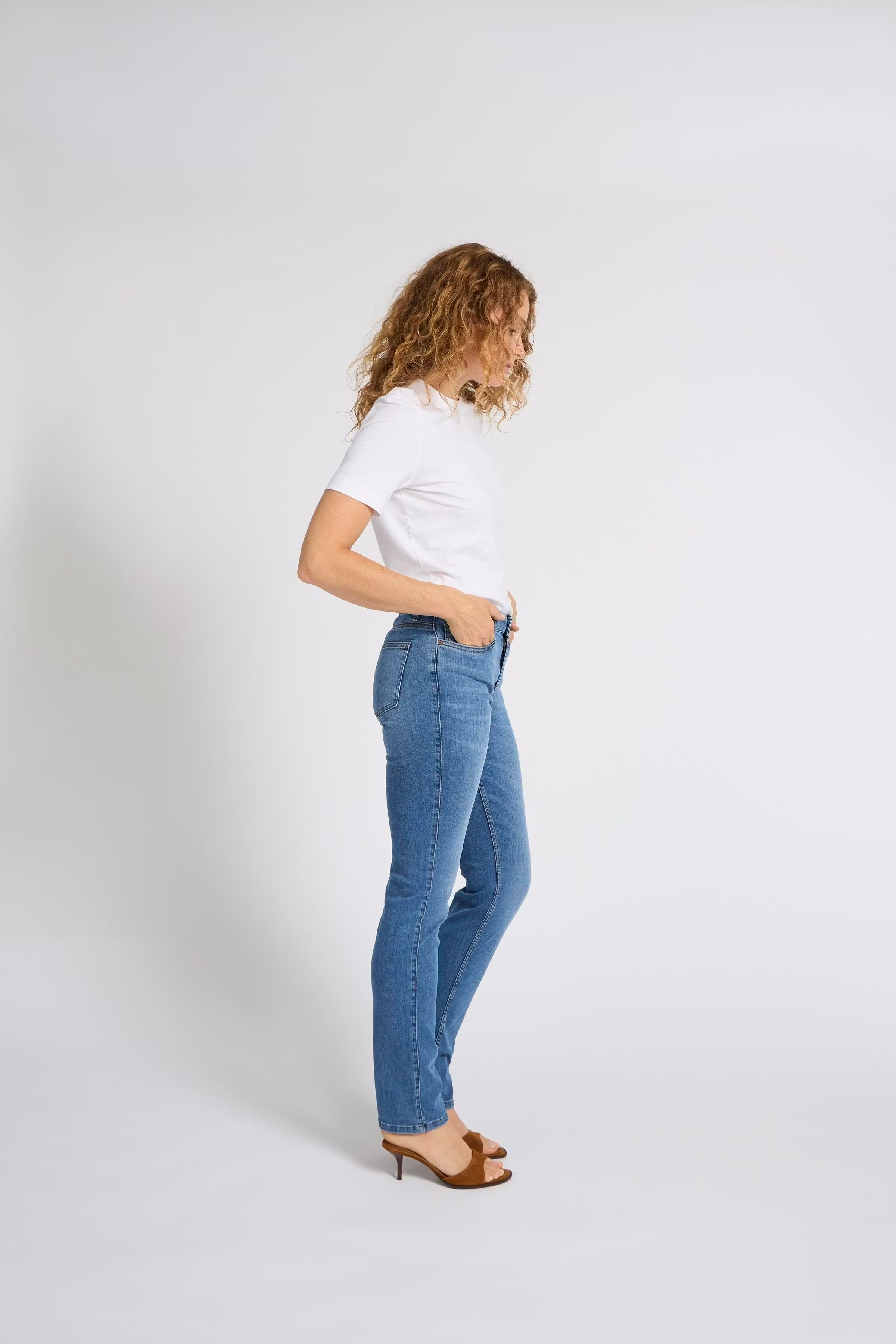 PZEMMA HW Jeans Medium Straight Leg LOCATION NONE 50206336-200005